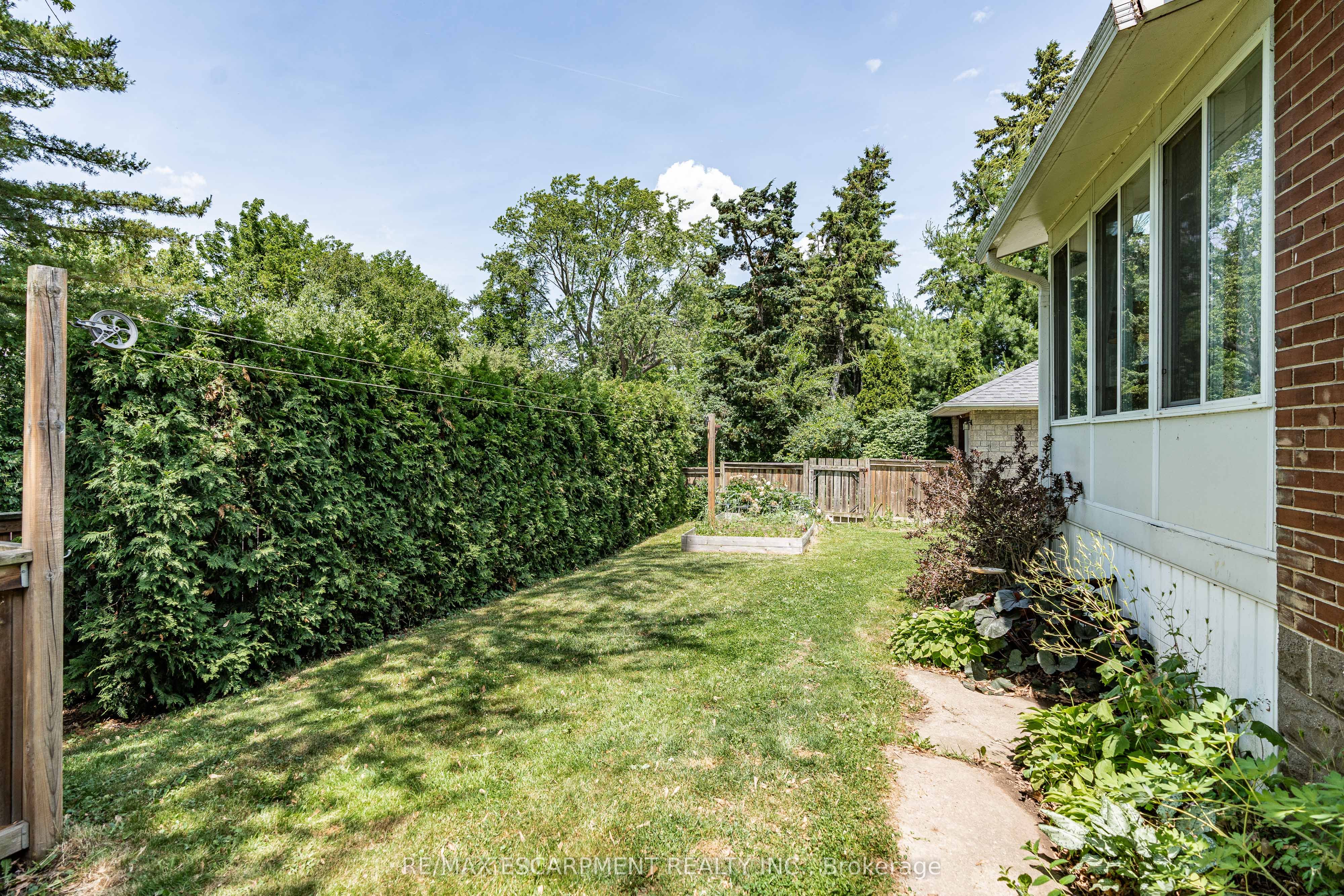 48 Franklin Avenue Property Photo 35