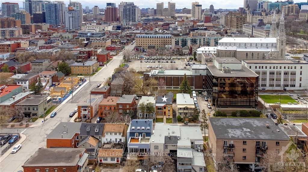 46 St Andrew Street Property Photo 3