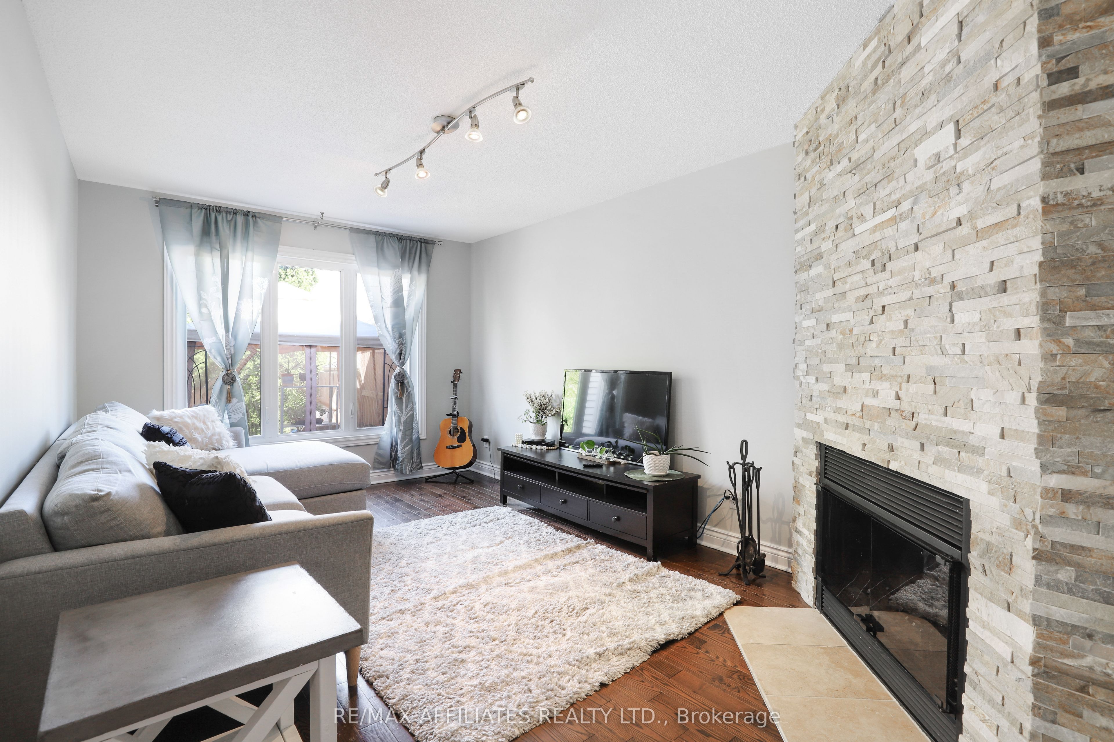 593 Latour Crescent Property Photo 17