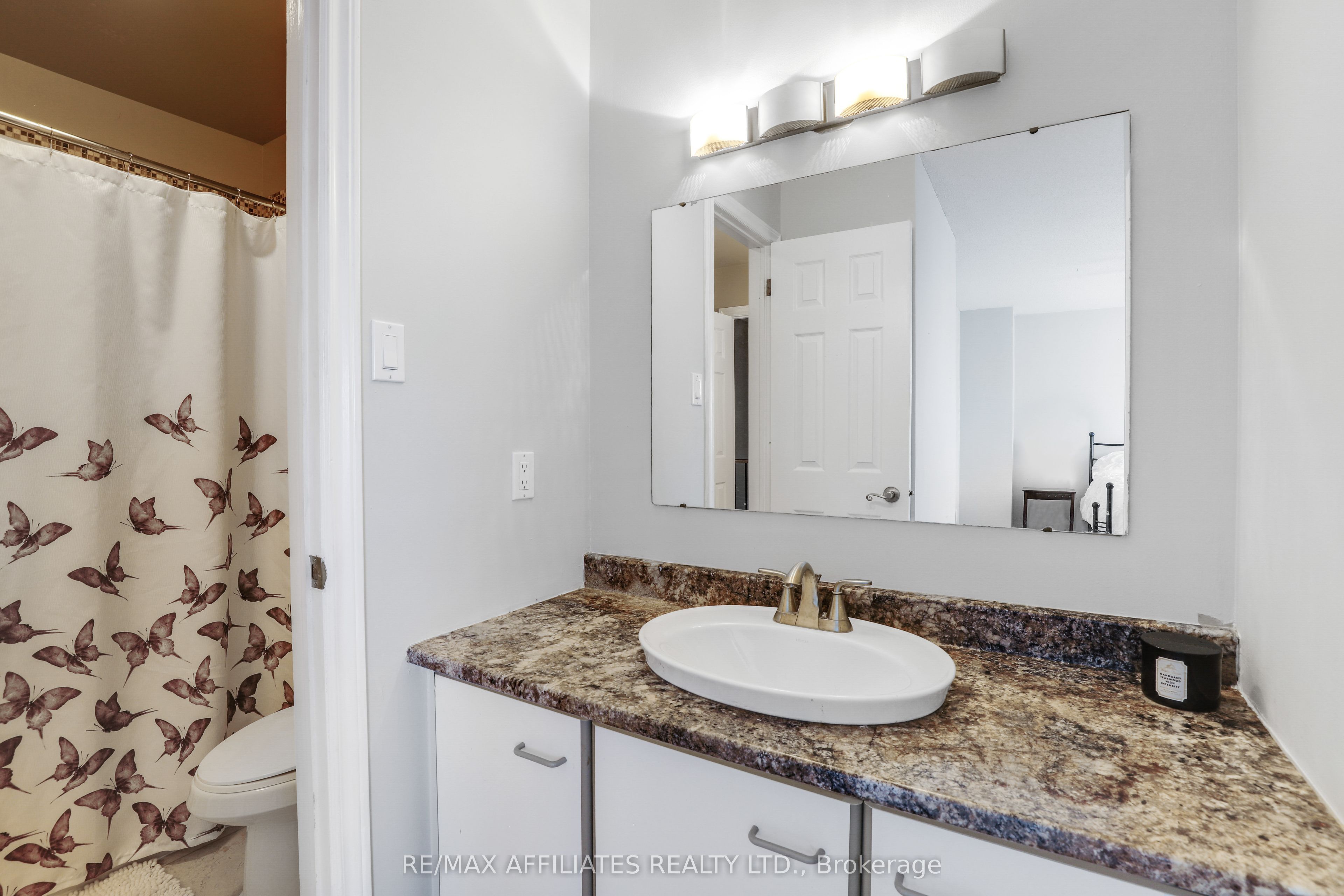 593 Latour Crescent Property Photo 21