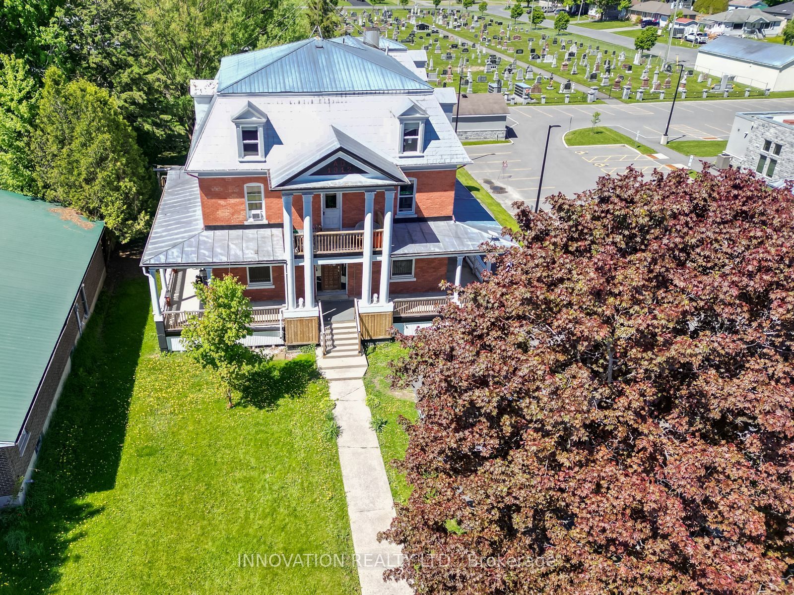 4550 Ste-catherine Street Property Photo 4