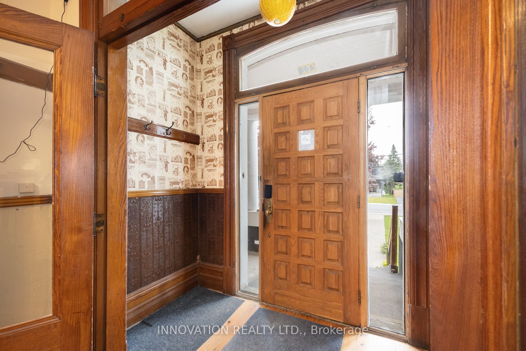 4550 Ste-catherine Street Property Photo 5
