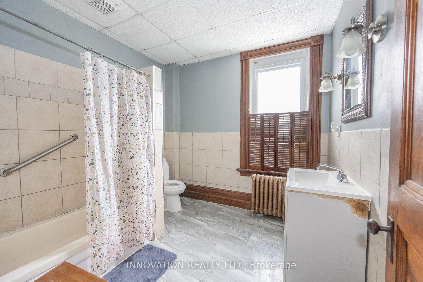 4550 Ste-catherine Street Property Photo 18