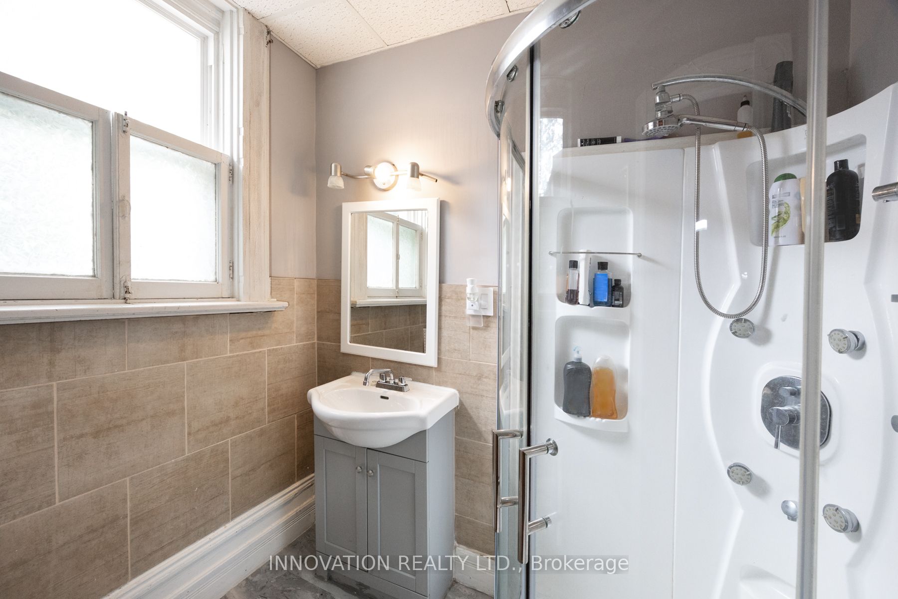 4550 Ste-catherine Street Property Photo 19