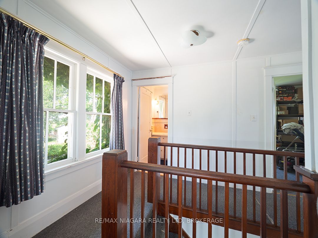 12851 Old Lakeshore Road E Property Photo 16
