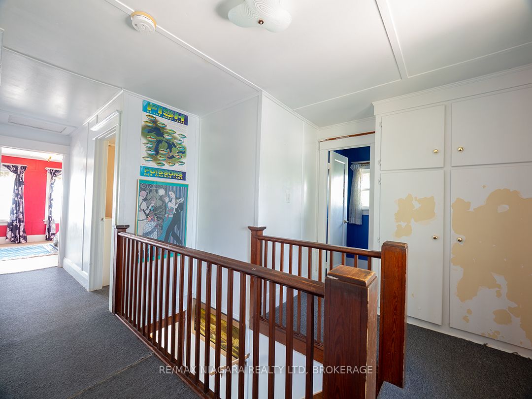 12851 Old Lakeshore Road E Property Photo 17