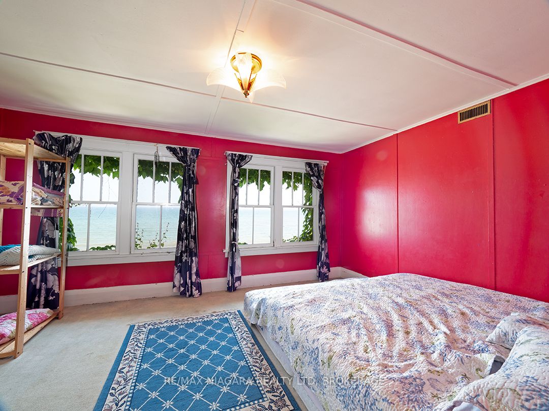 12851 Old Lakeshore Road E Property Photo 18