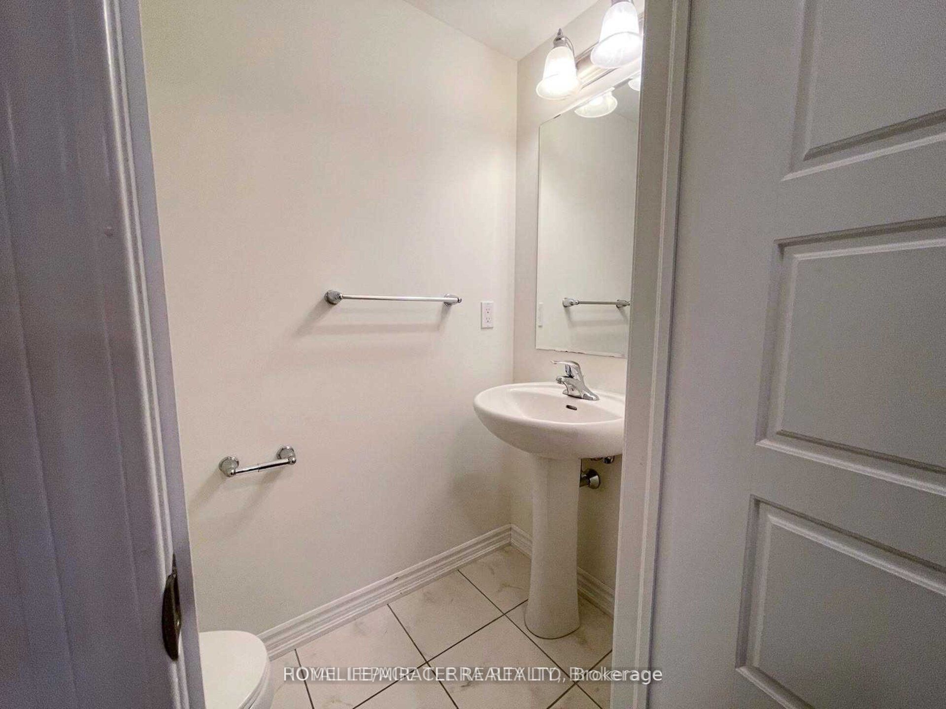 540 Goldenrod Lane 127 Property Photo 15