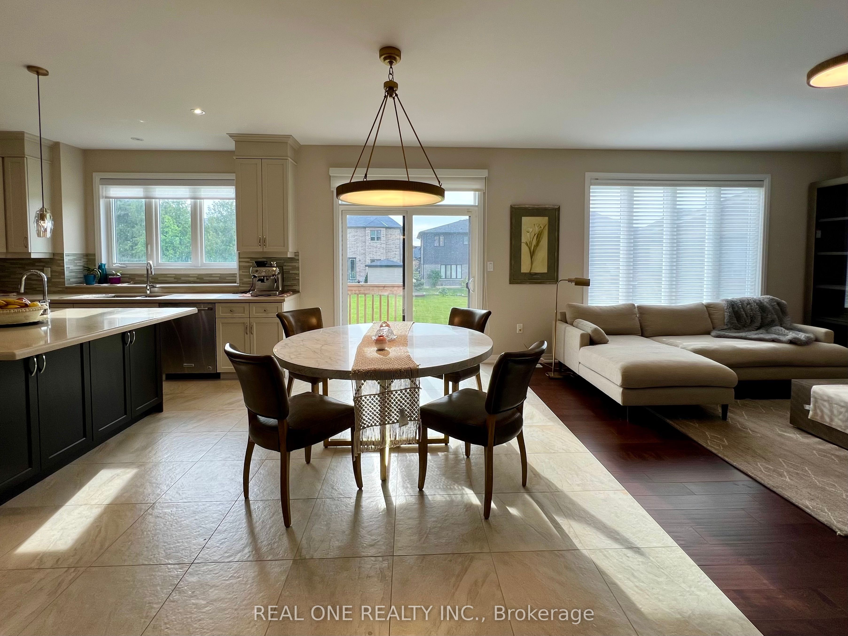 47 Upper Mount Albion Road Property Photo 17