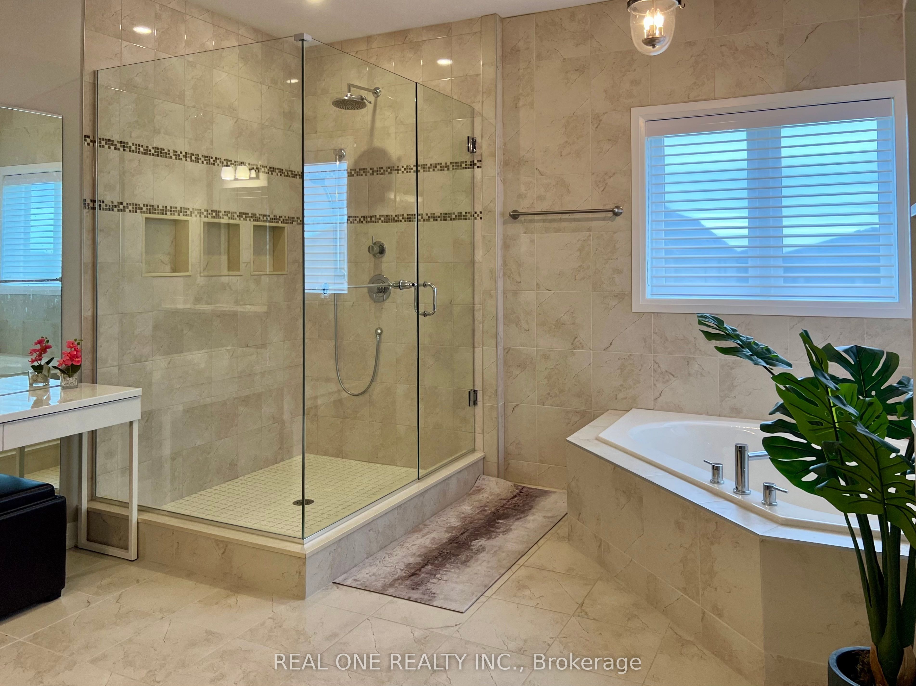 47 Upper Mount Albion Road Property Photo 23