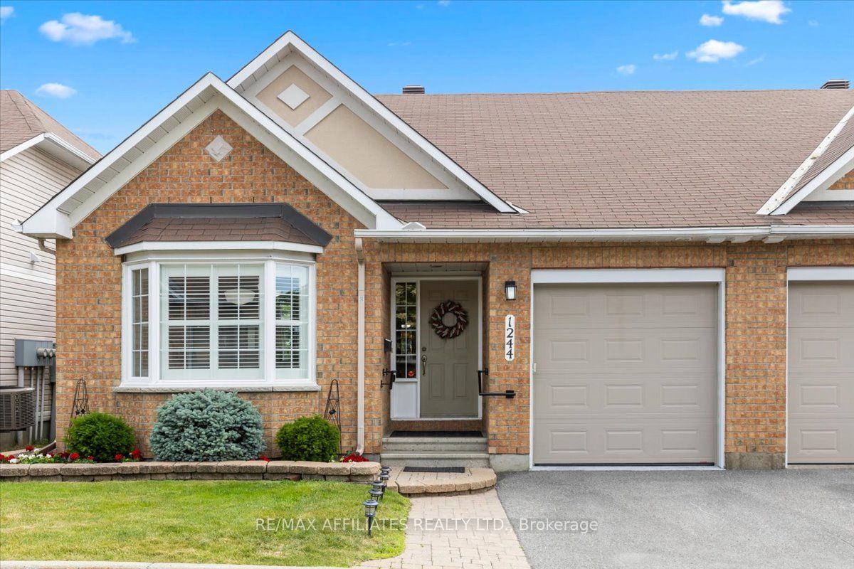 1244 Foxborough Private E - Property Photo 1