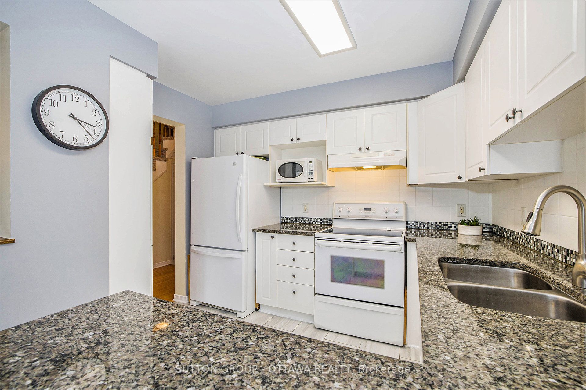 31 Gray Crescent Property Photo 14