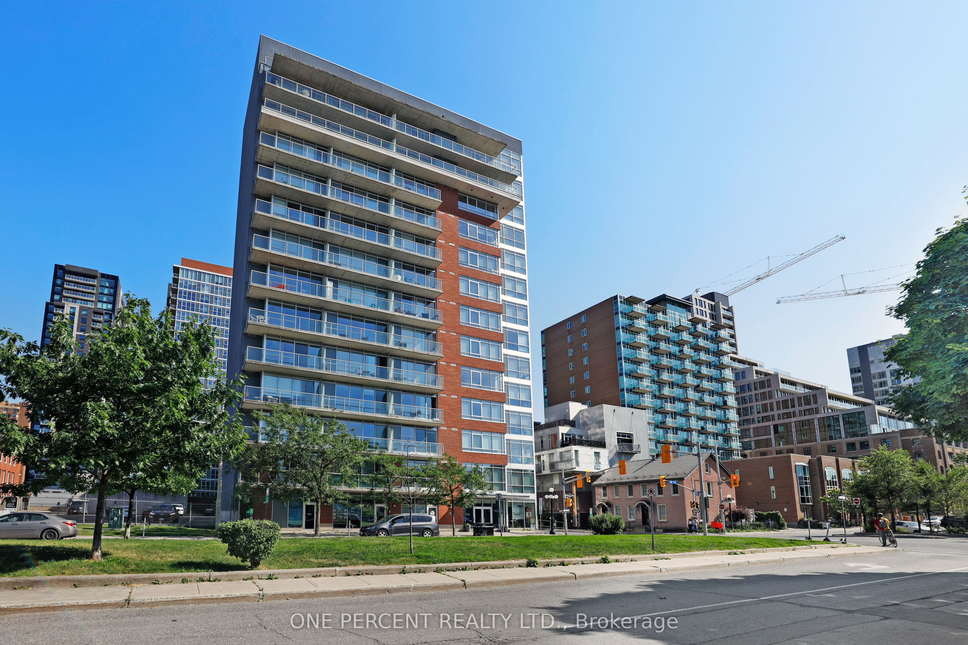 #904 - 180 York Street Property Photo 3