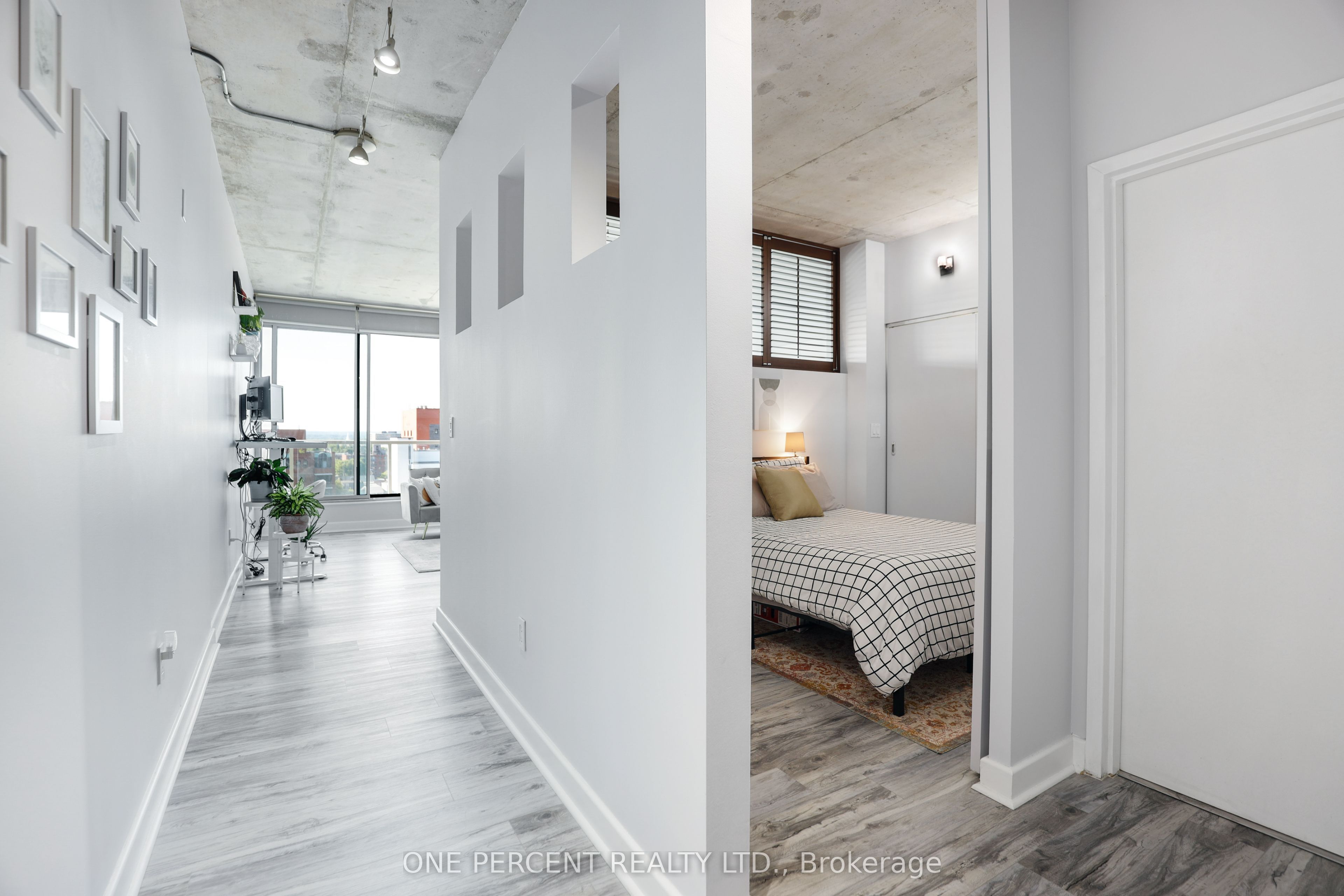 #904 - 180 York Street Property Photo 13