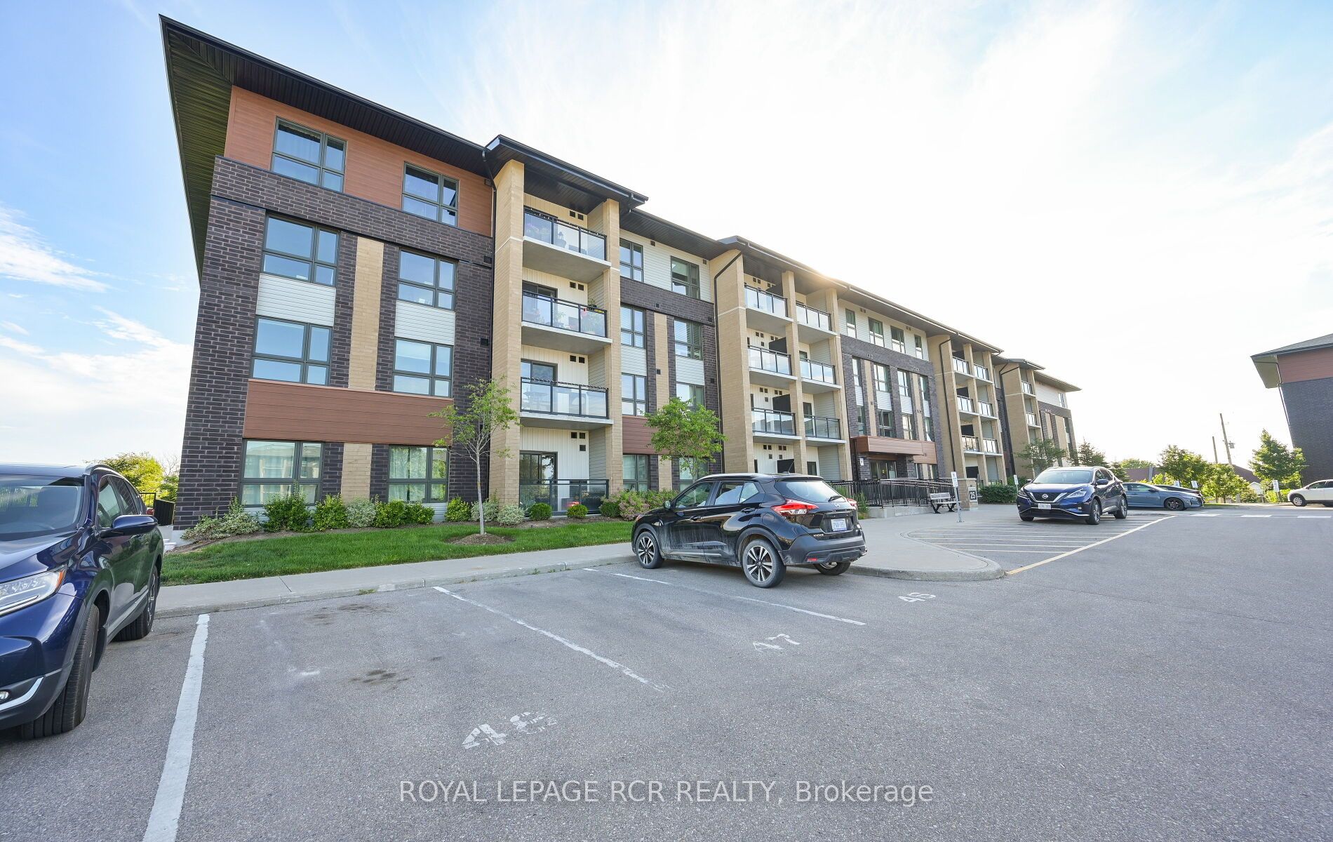 25 Kay Crescent LL02 Property Photo 1