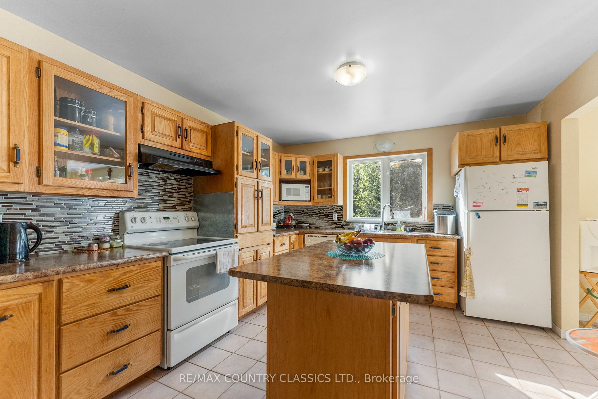 10101 Hwy 28 N/a Property Photo 15