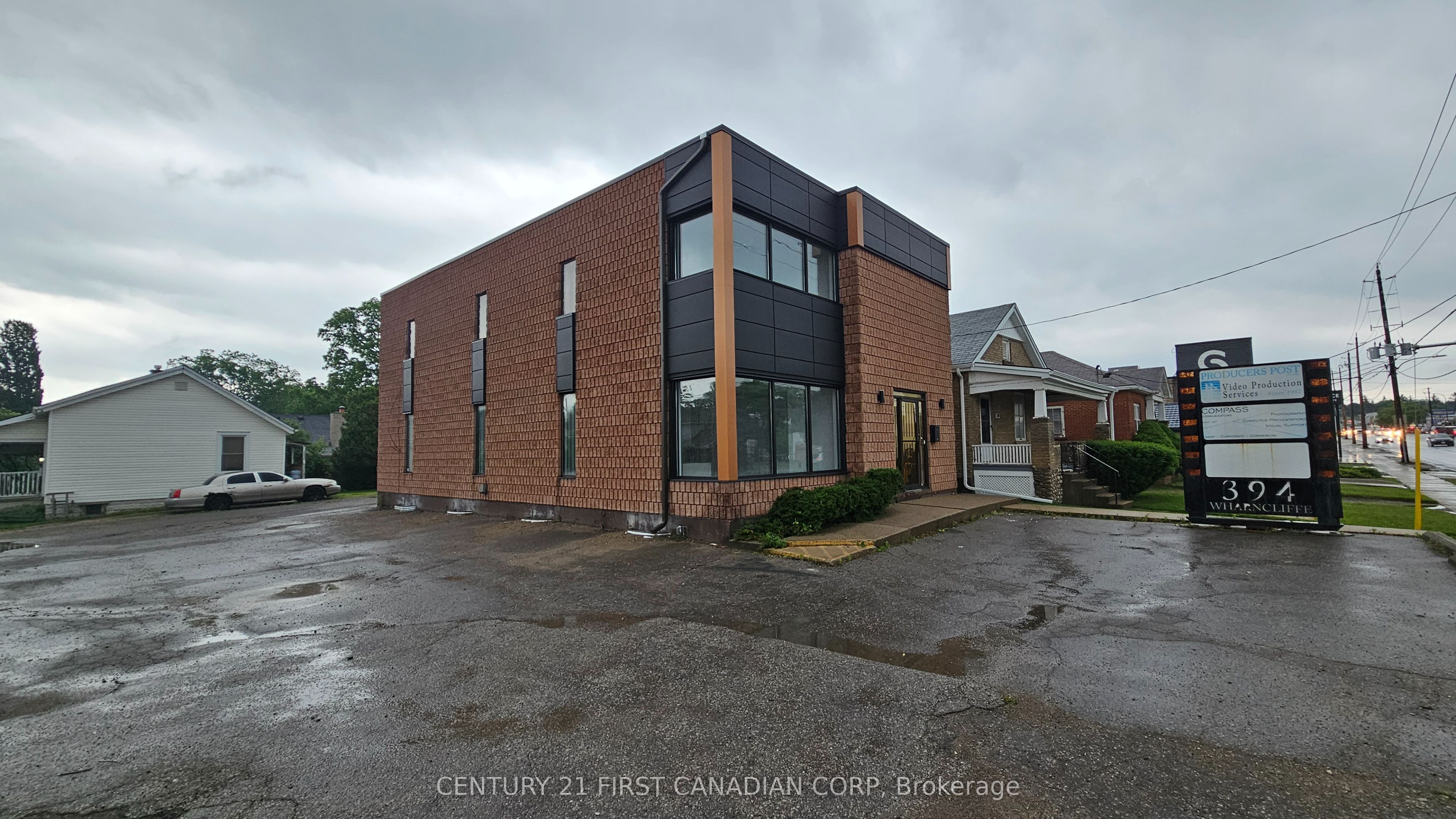 394 Wharncliffe Road S Property Photo 1