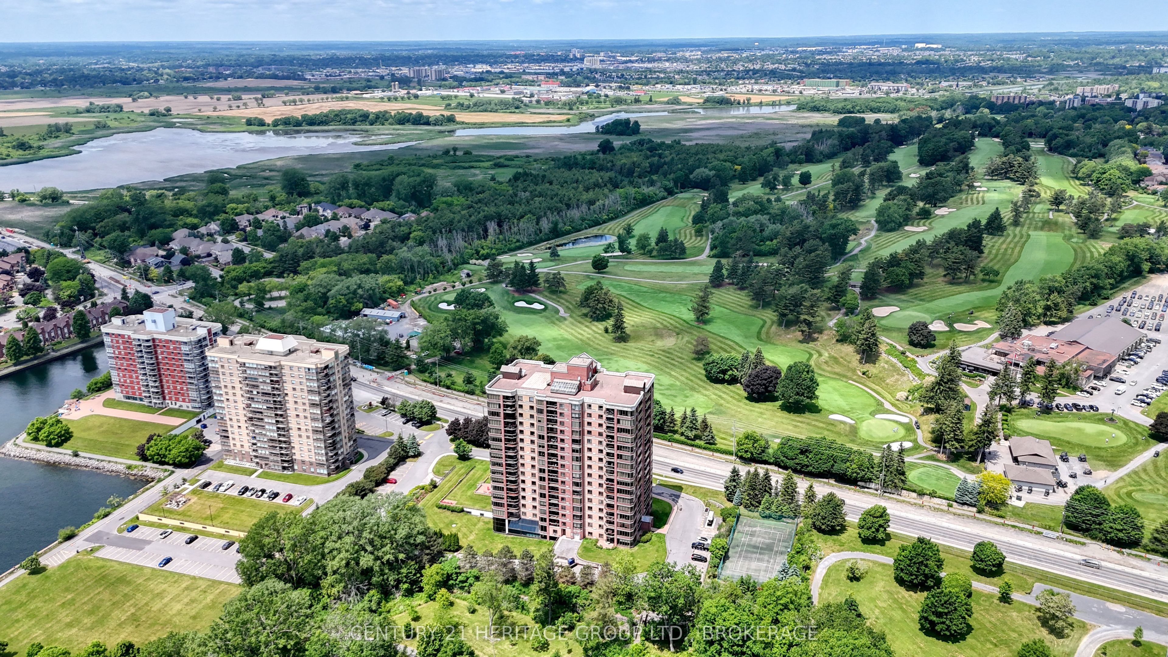 1000 King Street W 1404 Property Photo 4