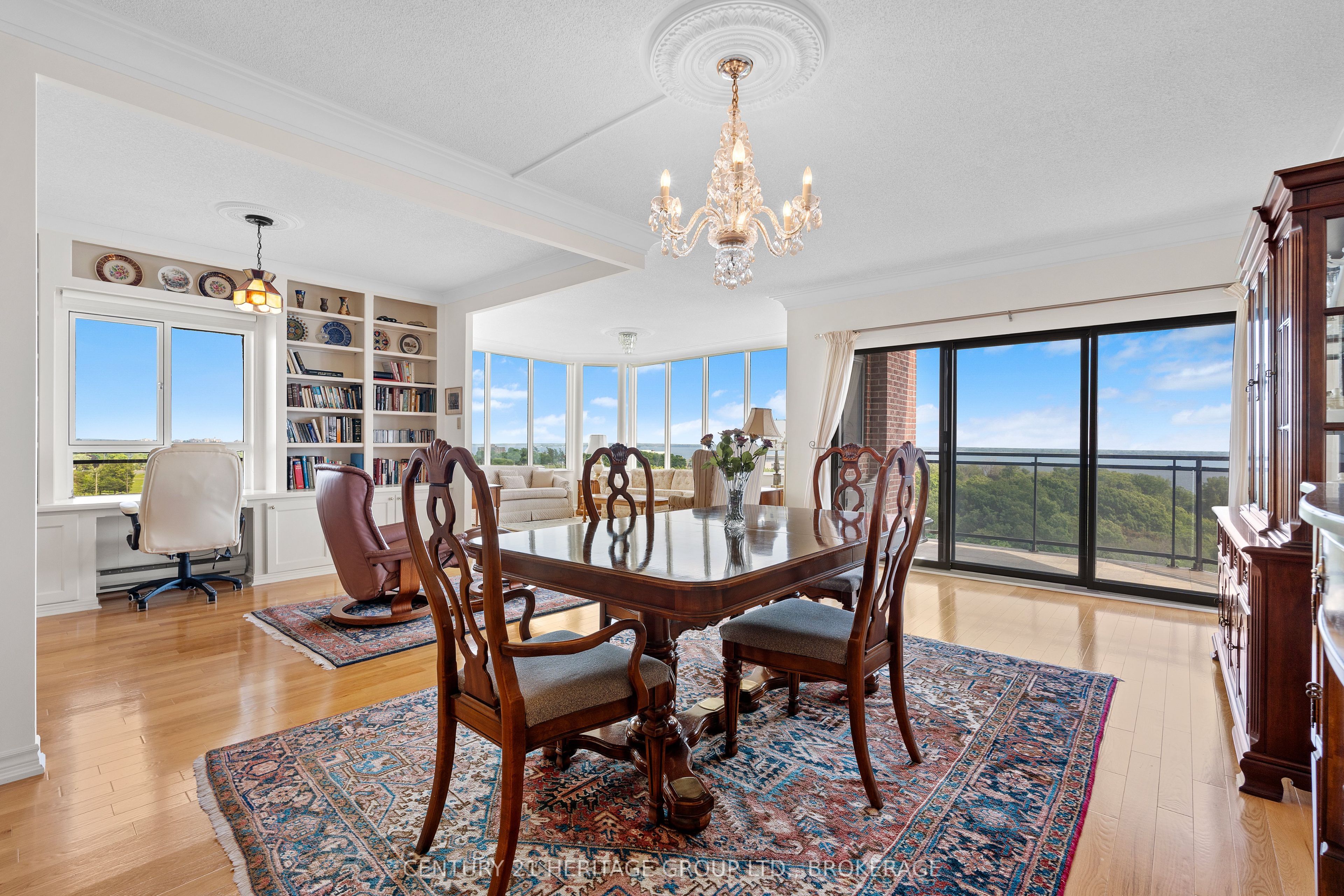 1000 King Street W 1404 Property Photo 9