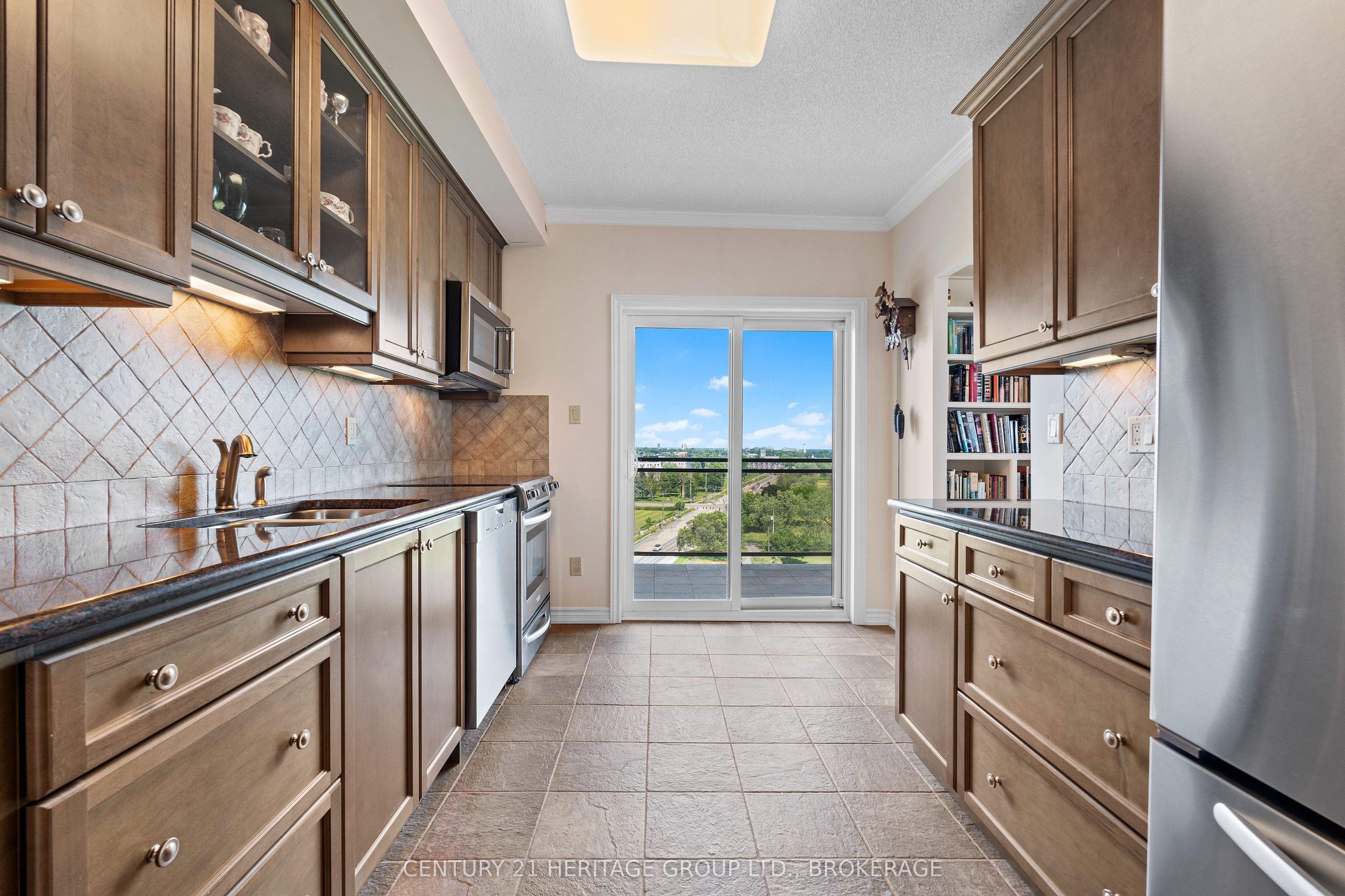 1000 King Street W 1404 Property Photo 18