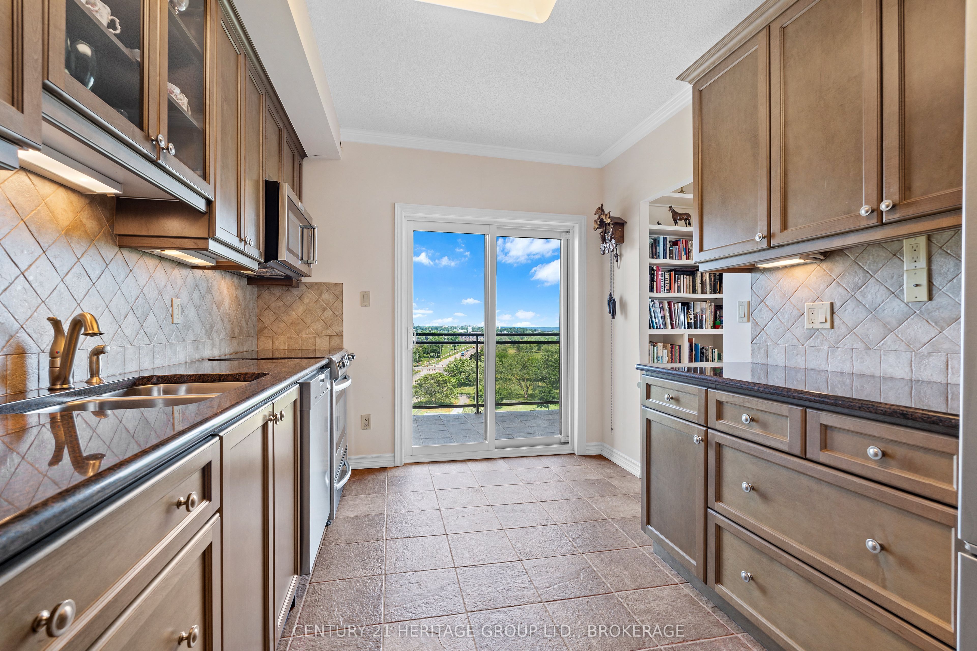 1000 King Street W 1404 Property Photo 19