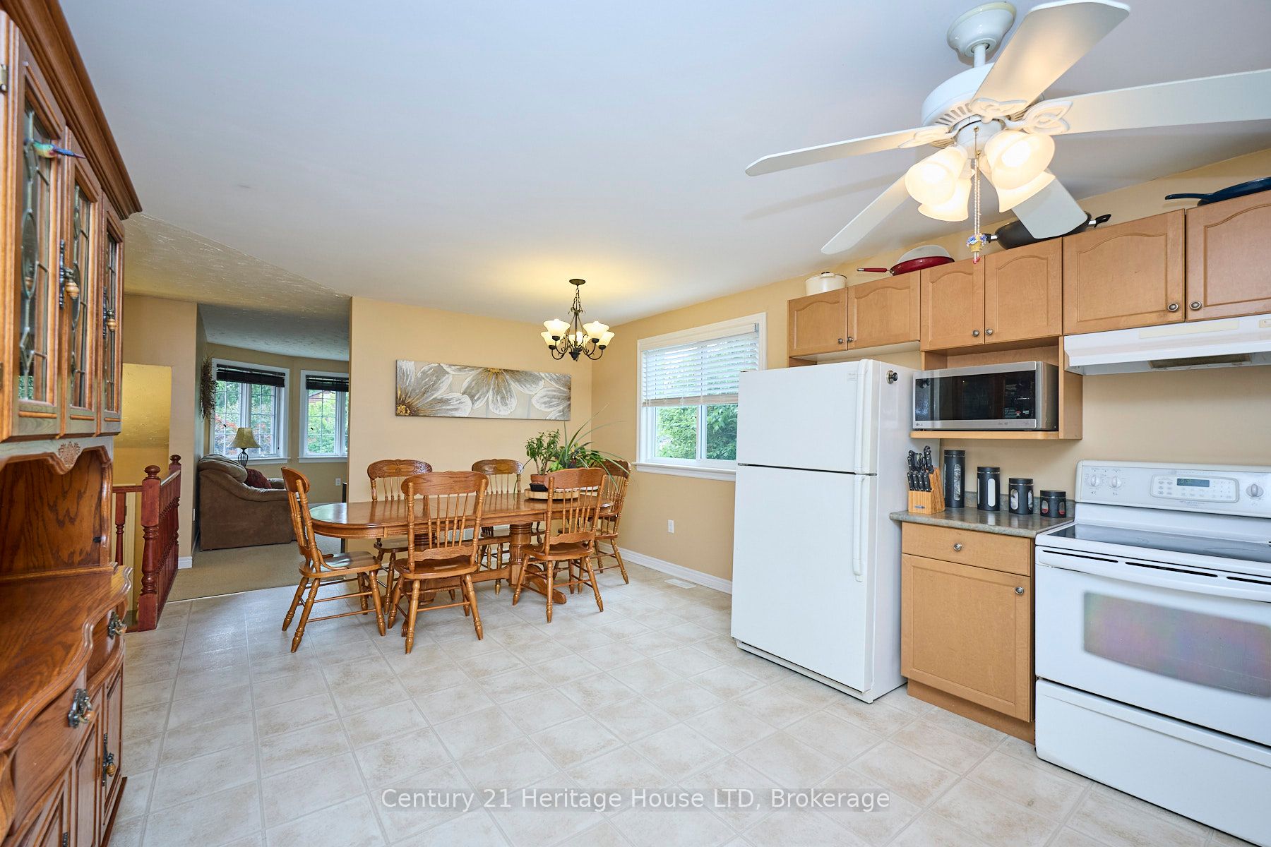 665 Grandview Road Property Photo 8