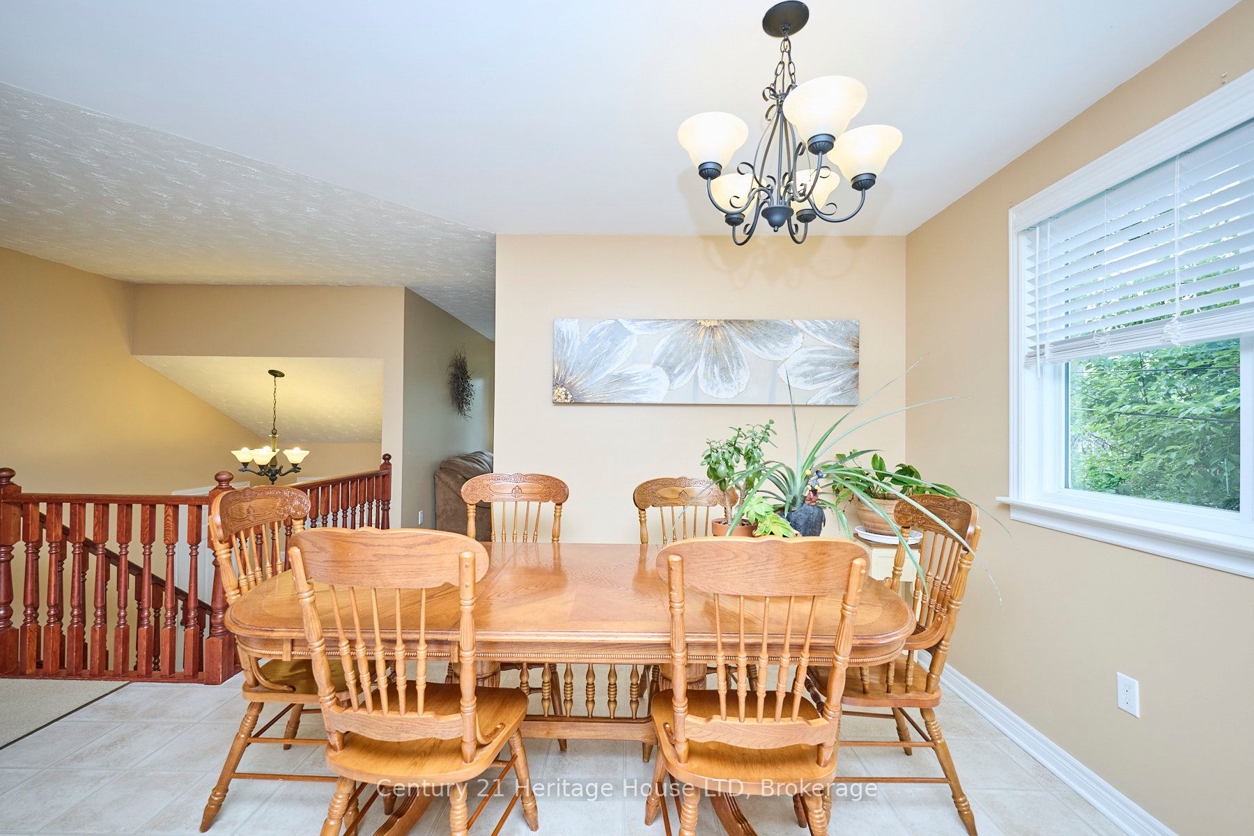 665 Grandview Road Property Photo 9