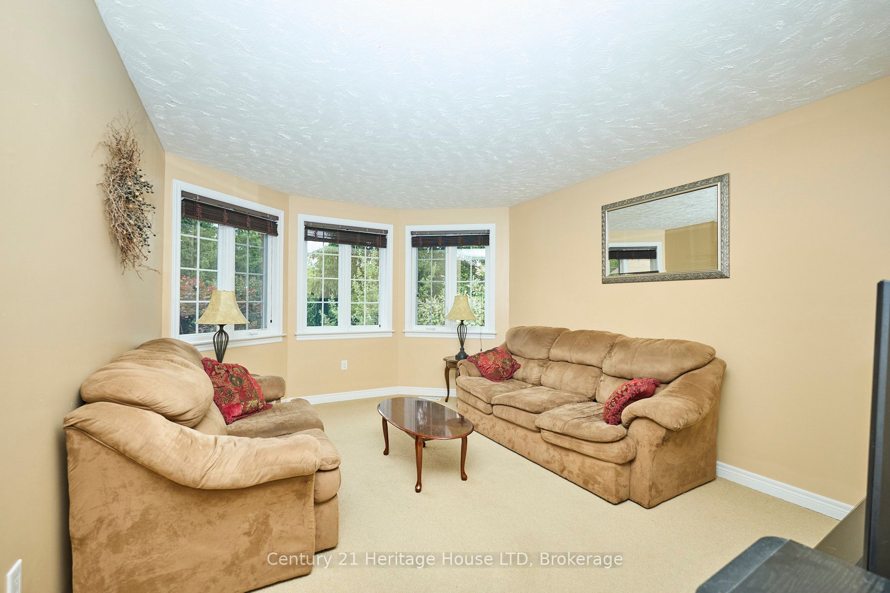 665 Grandview Road Property Photo 10