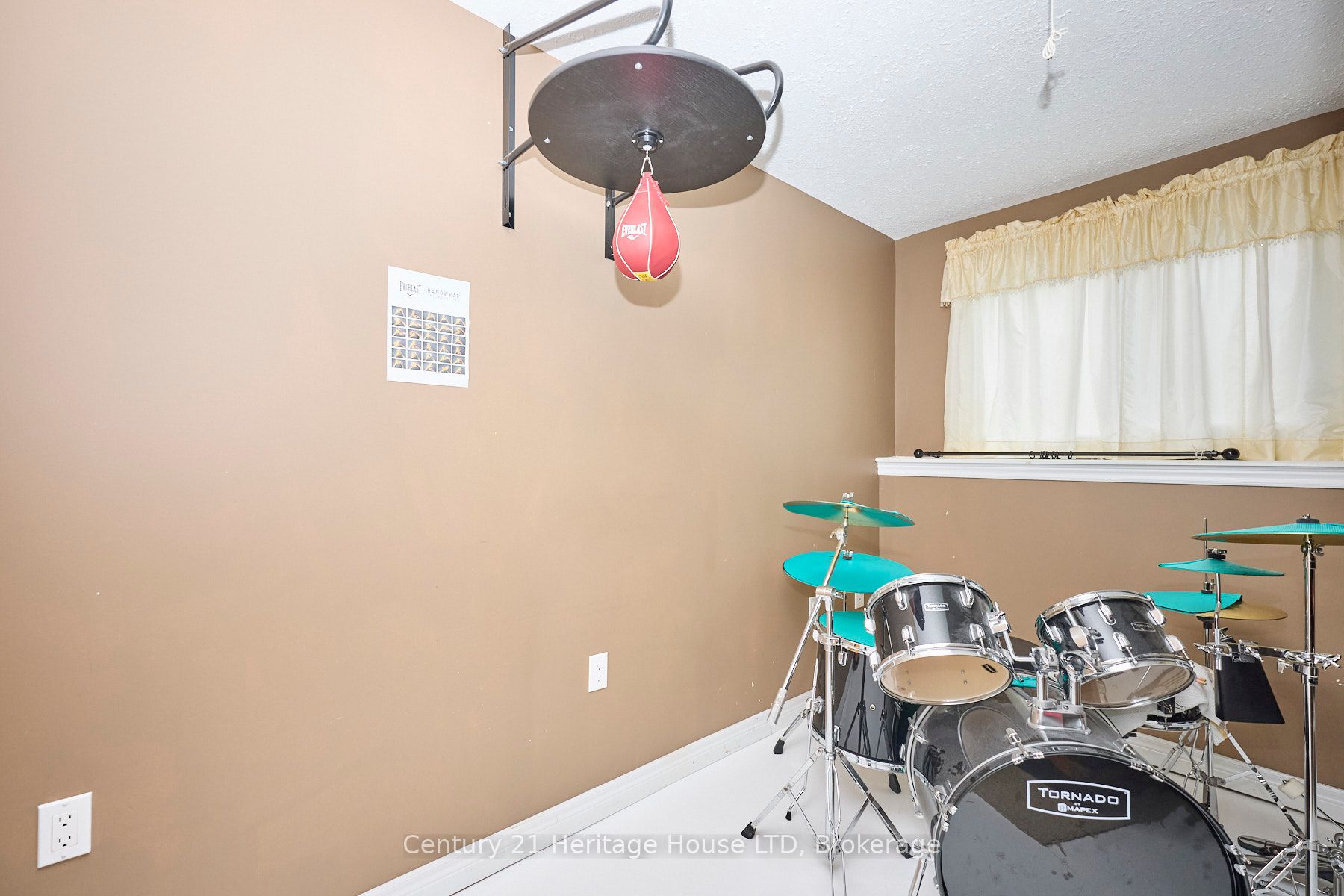 665 Grandview Road Property Photo 25