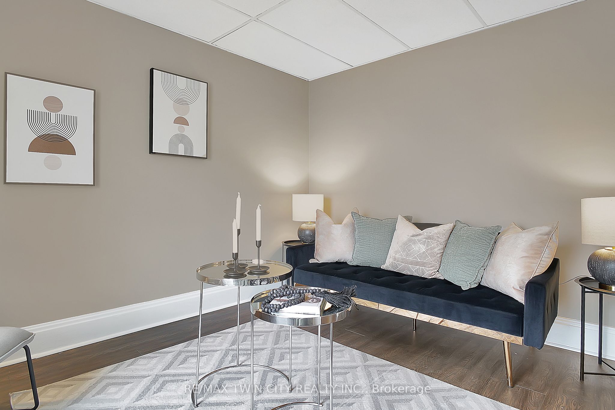 211 Dolph Street N Property Photo 4