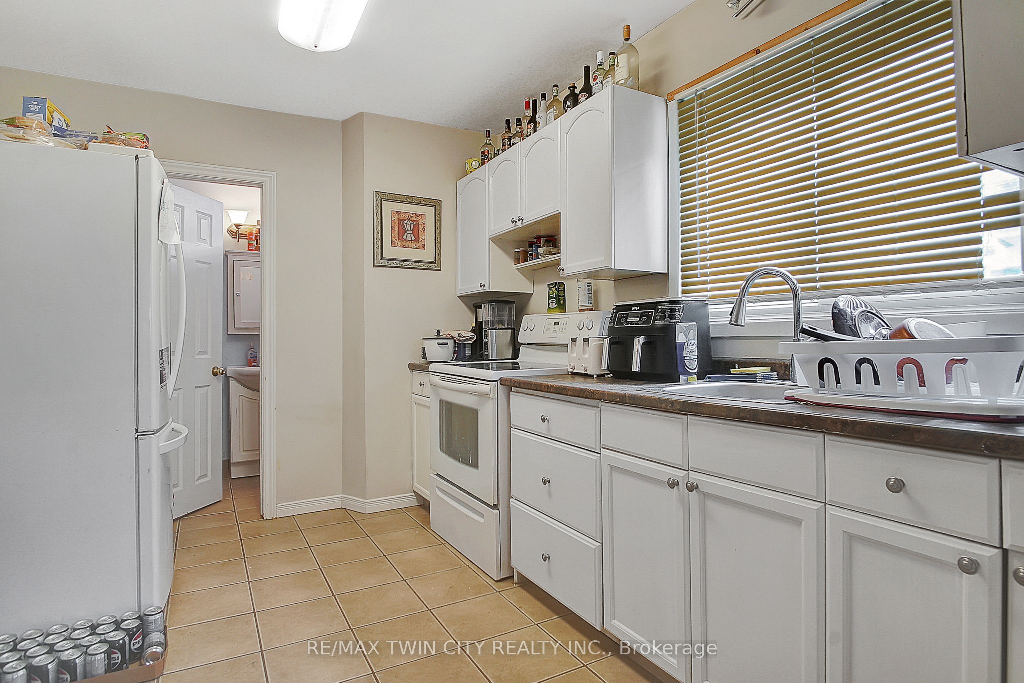 211 Dolph Street N Property Photo 12