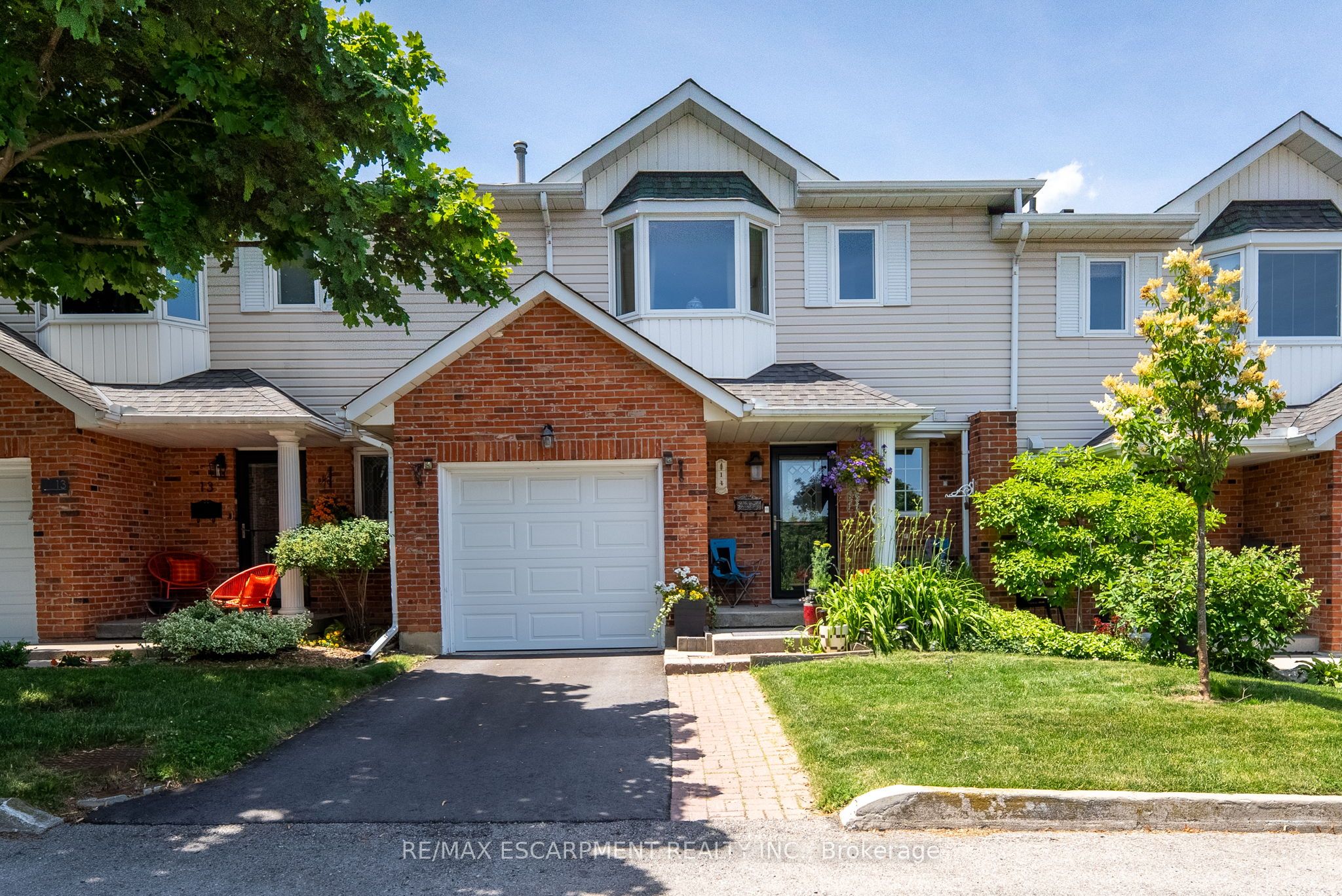 20 Meadowlands Boulevard 14 Property Photo 1