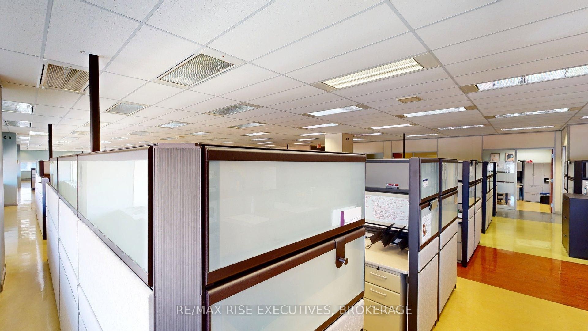 49 Place D' Armes N/a 502 Property Photo 9