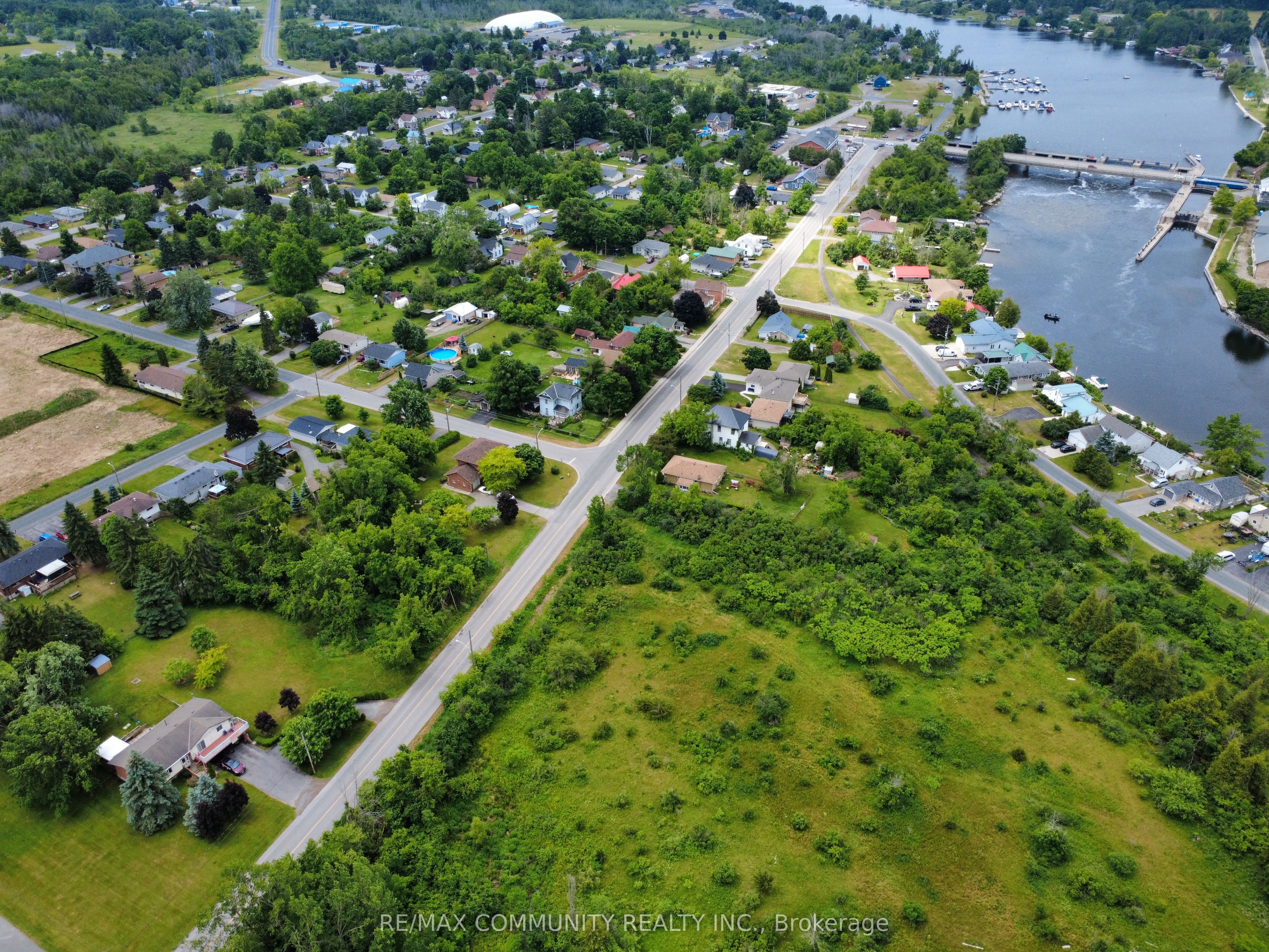 101 Water Street Property Photo 1
