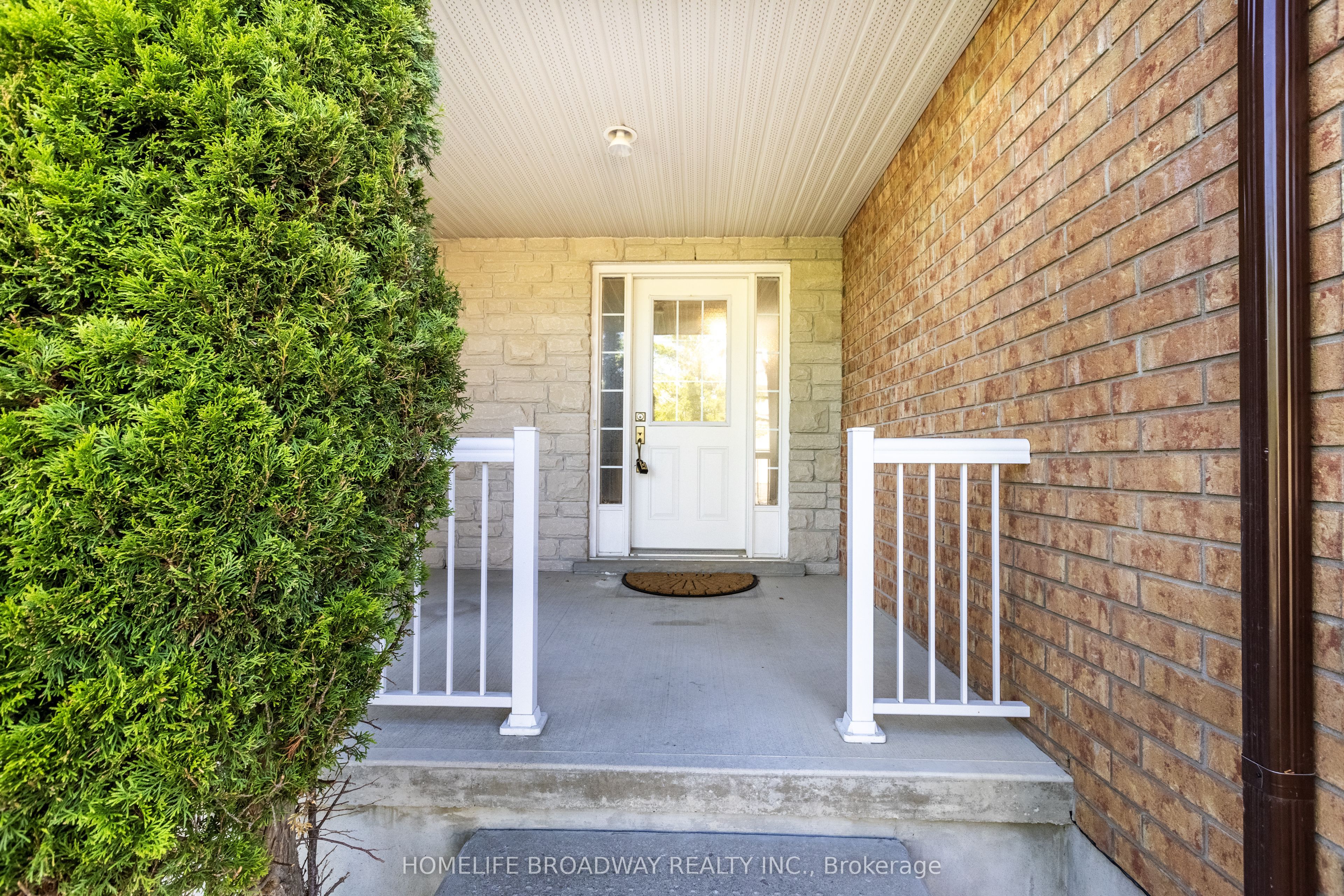 752 Paris Boulevard Property Photo 5