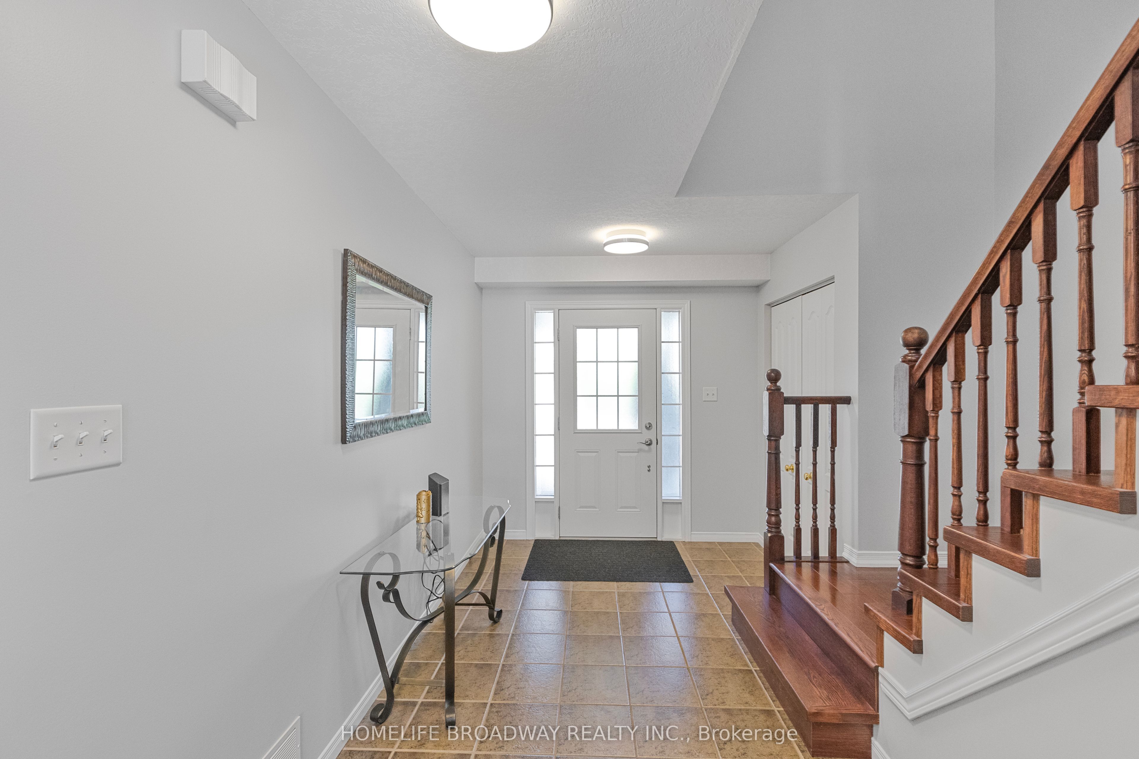 752 Paris Boulevard Property Photo 6