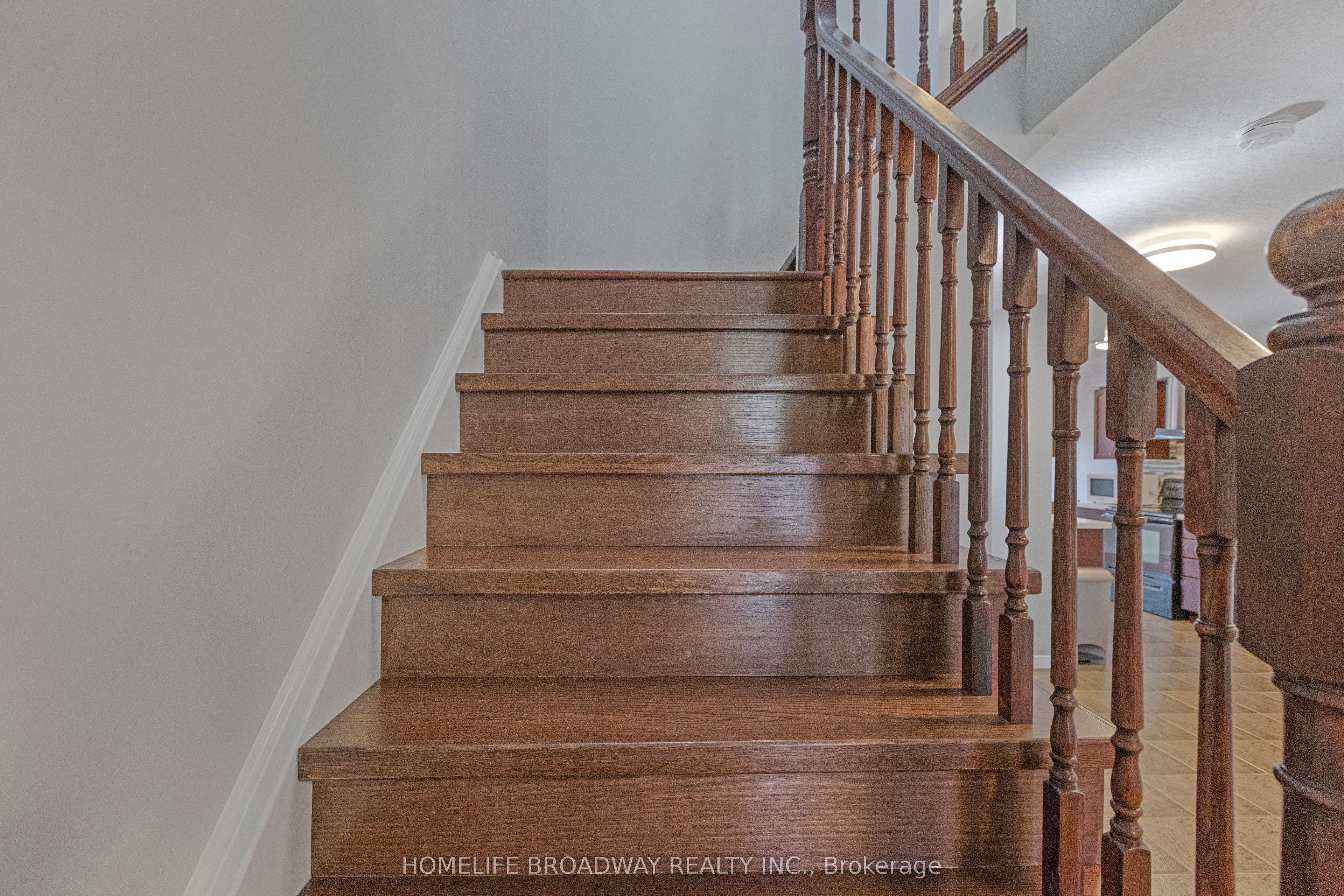 752 Paris Boulevard Property Photo 8