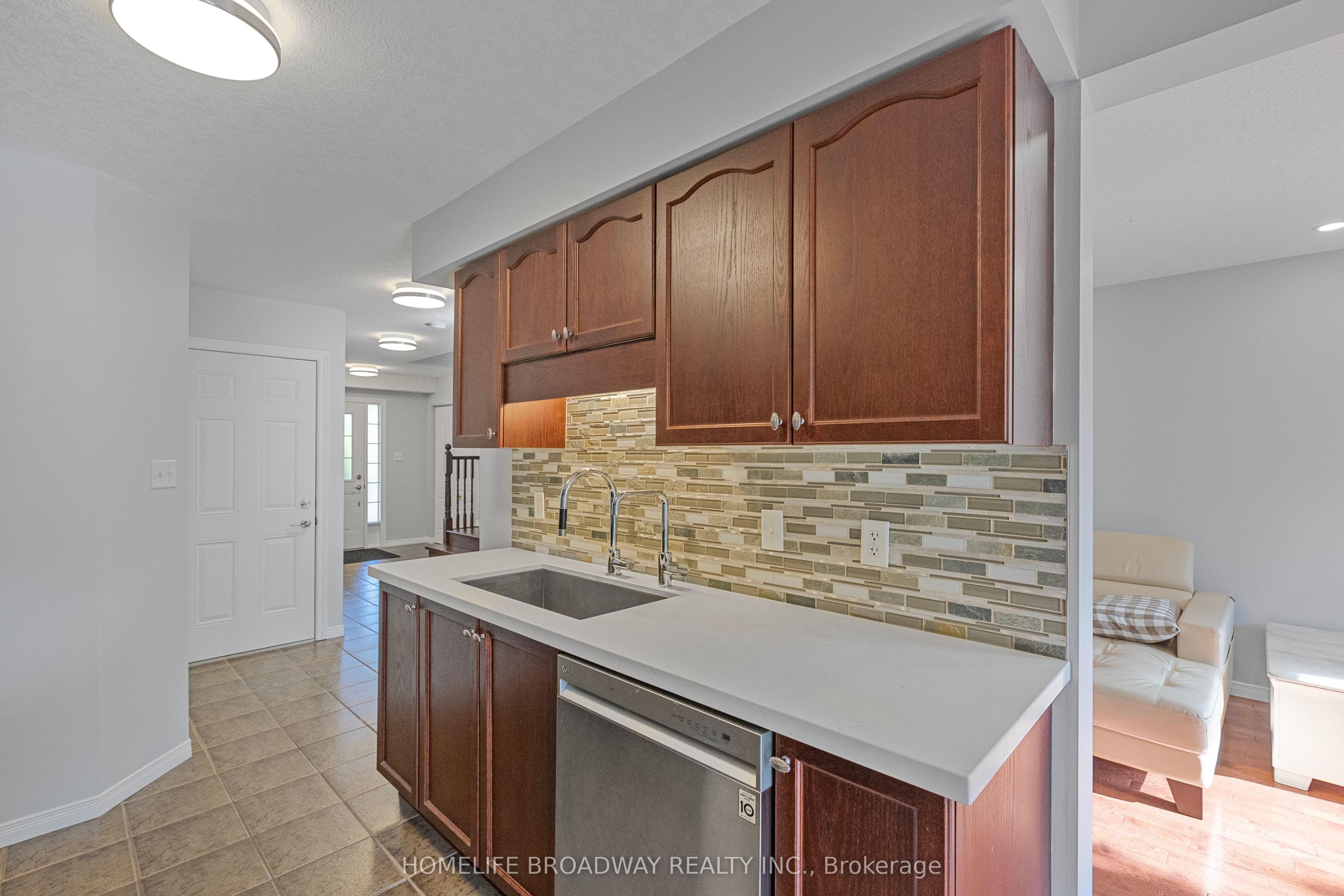 752 Paris Boulevard Property Photo 17