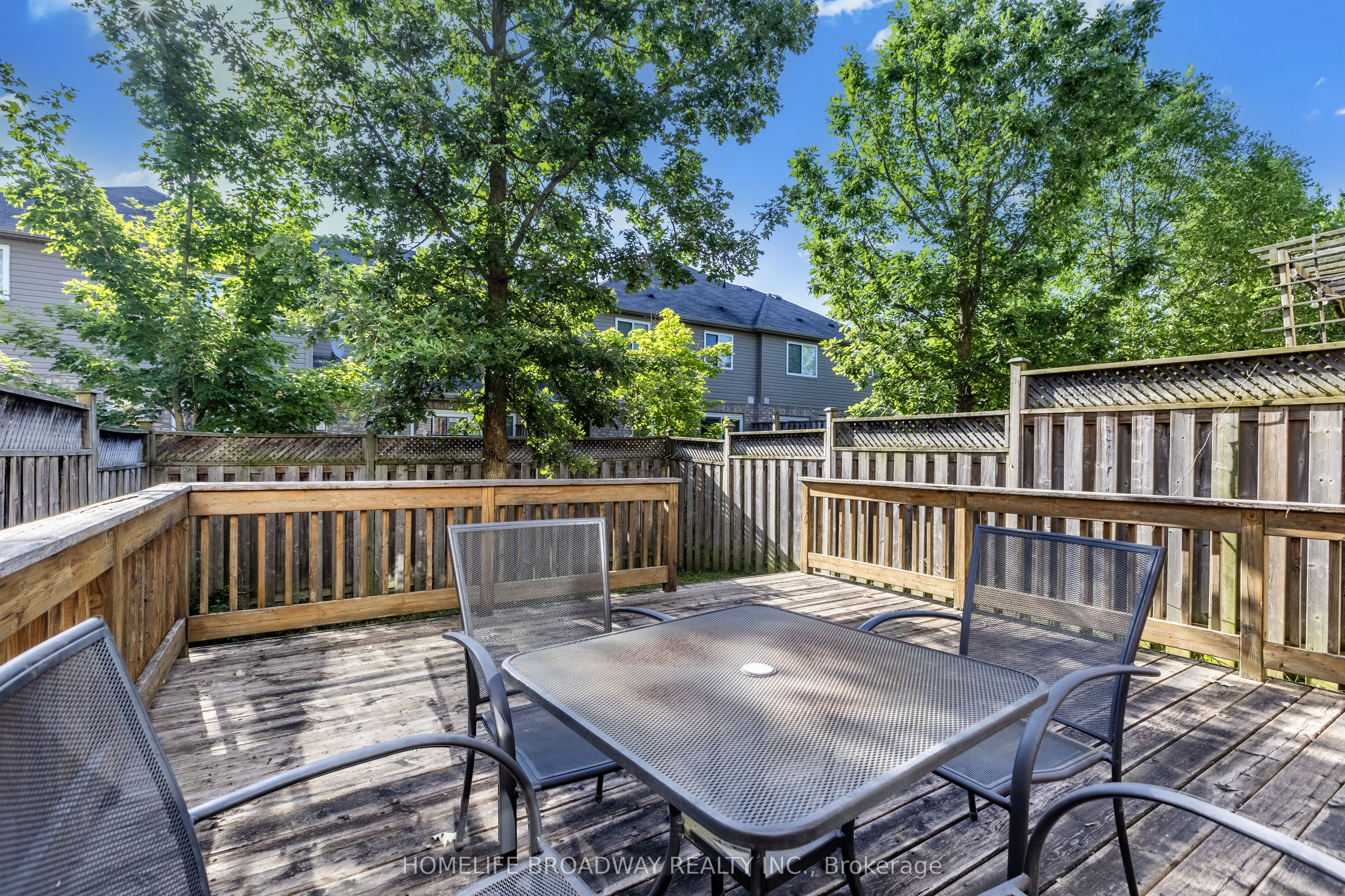 752 Paris Boulevard Property Photo 29