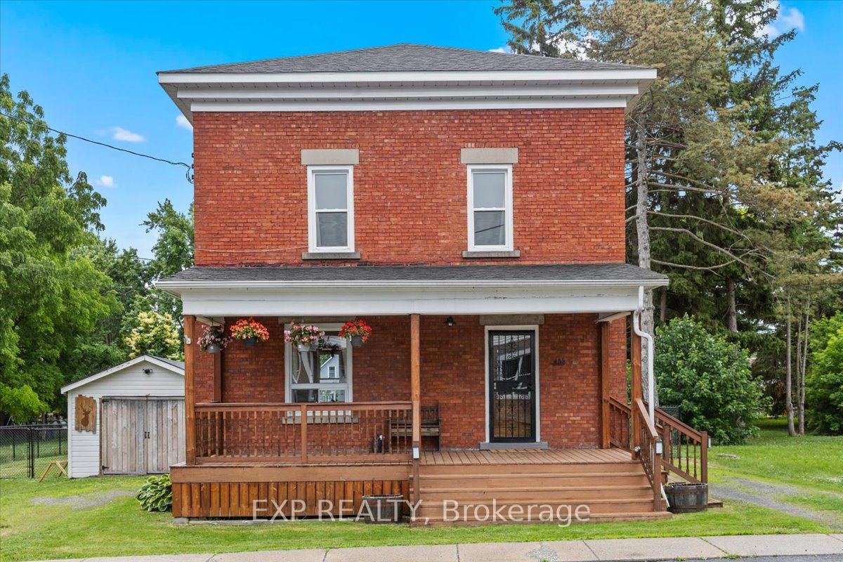 485 Victoria Street Property Photo 1
