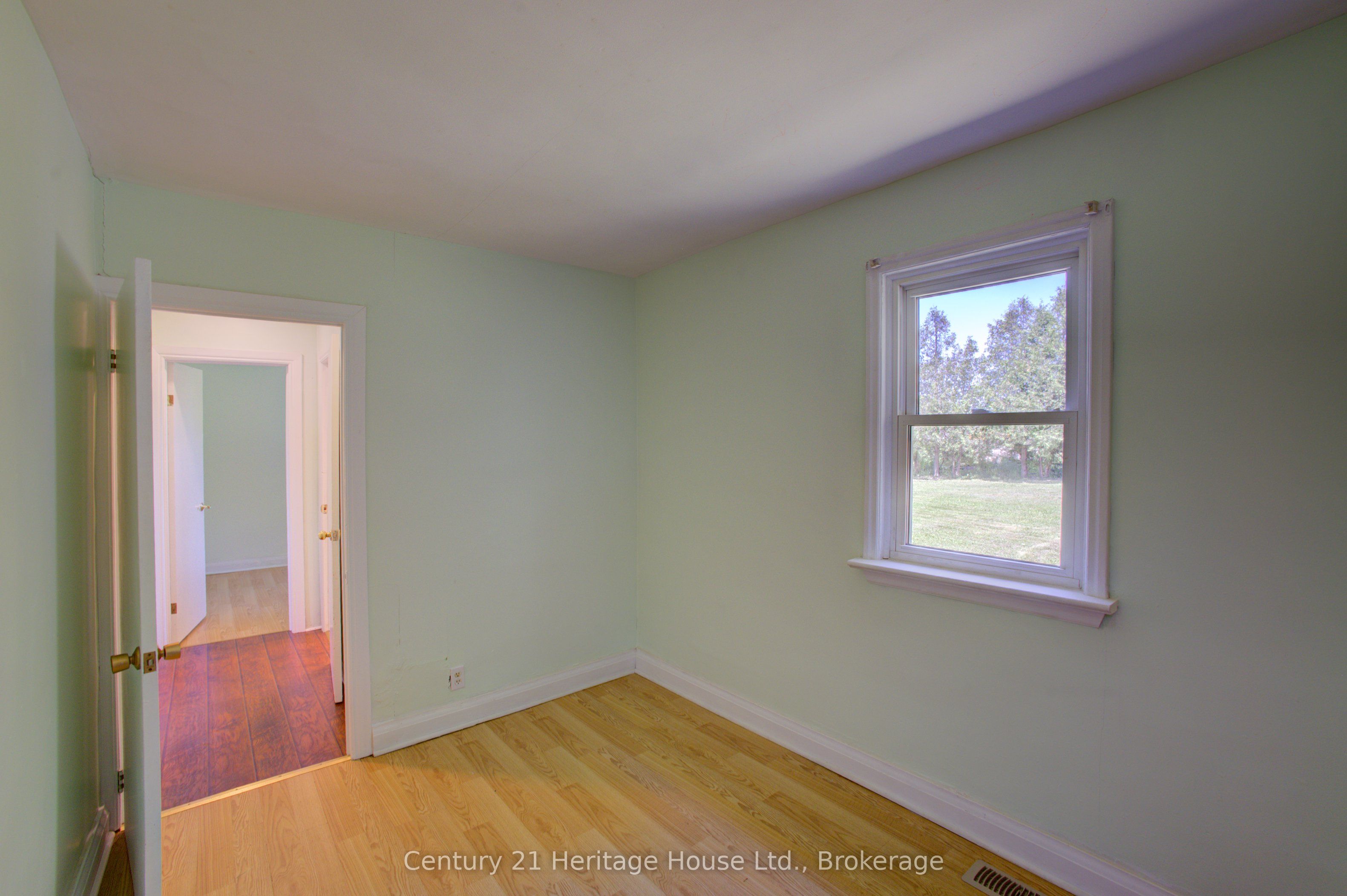 450 Douglas Street Property Photo 13