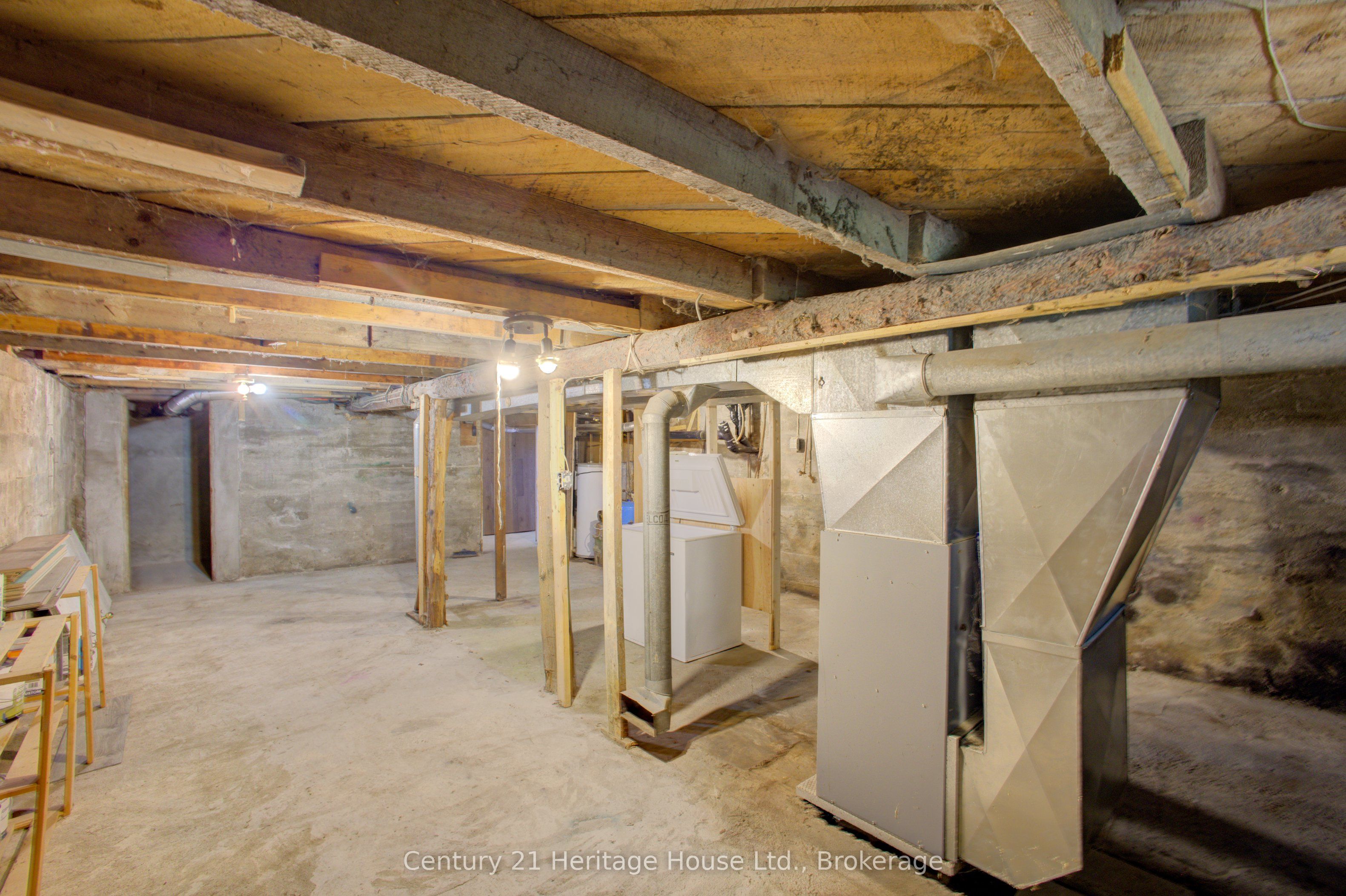 450 Douglas Street Property Photo 25