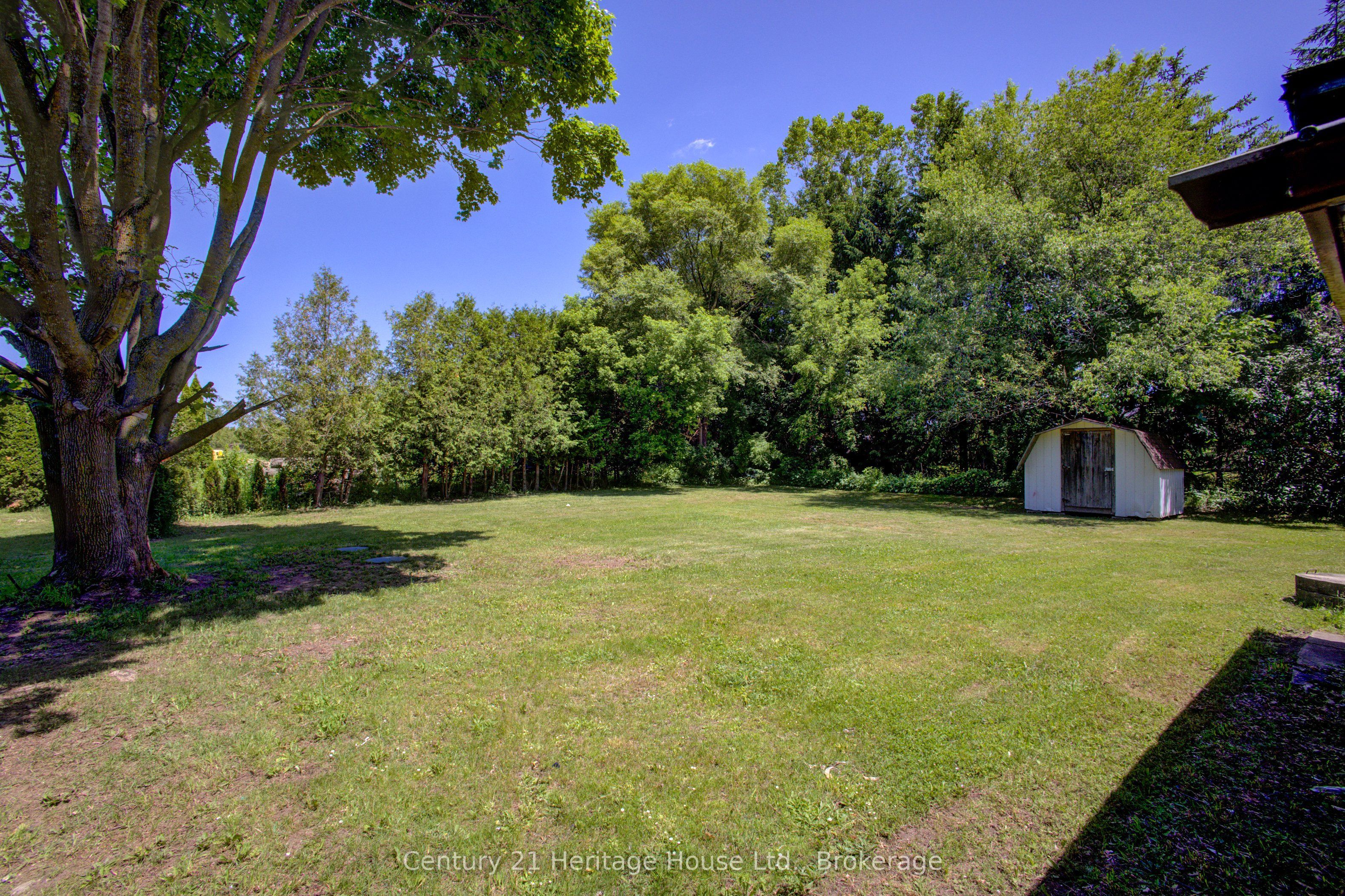 450 Douglas Street Property Photo 27