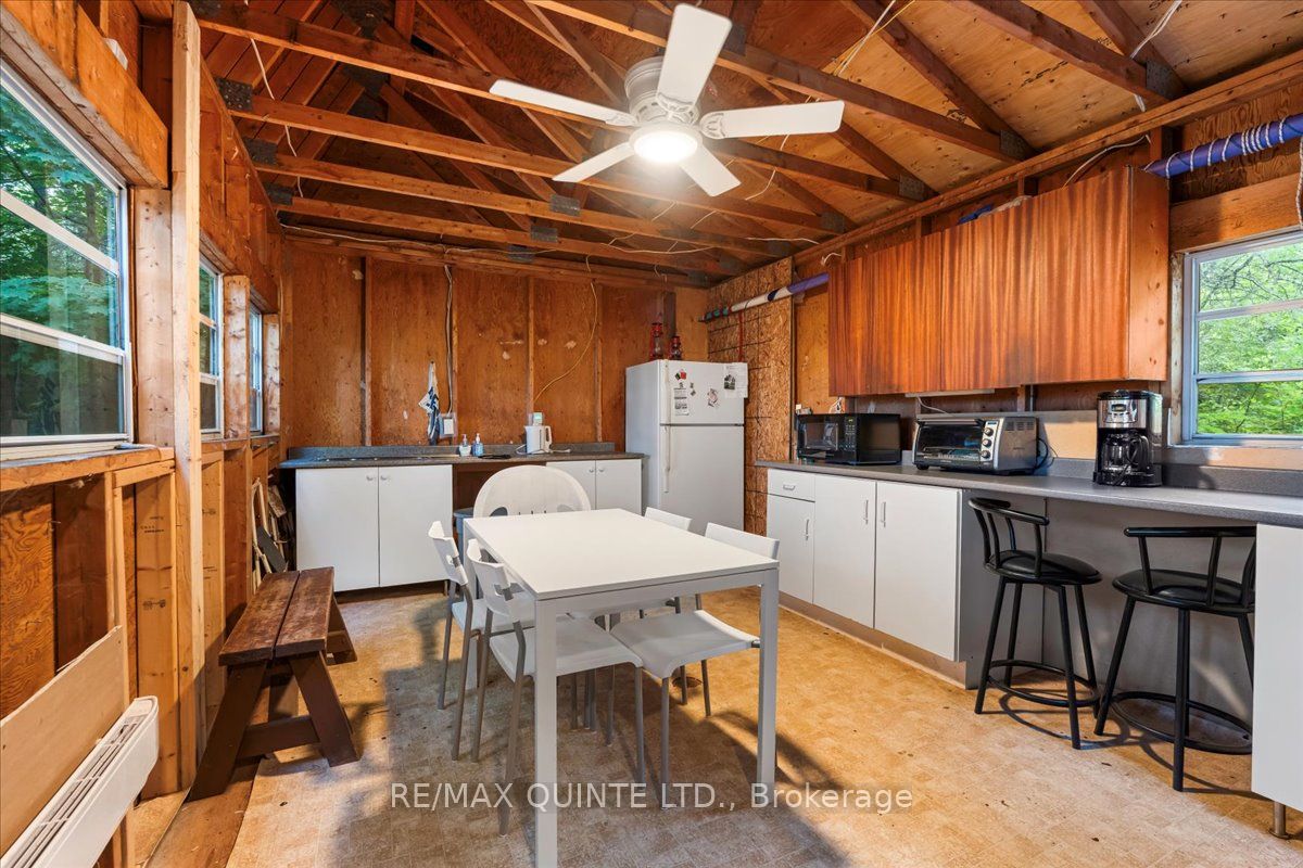 102 Dorenberg Lane Property Photo 9