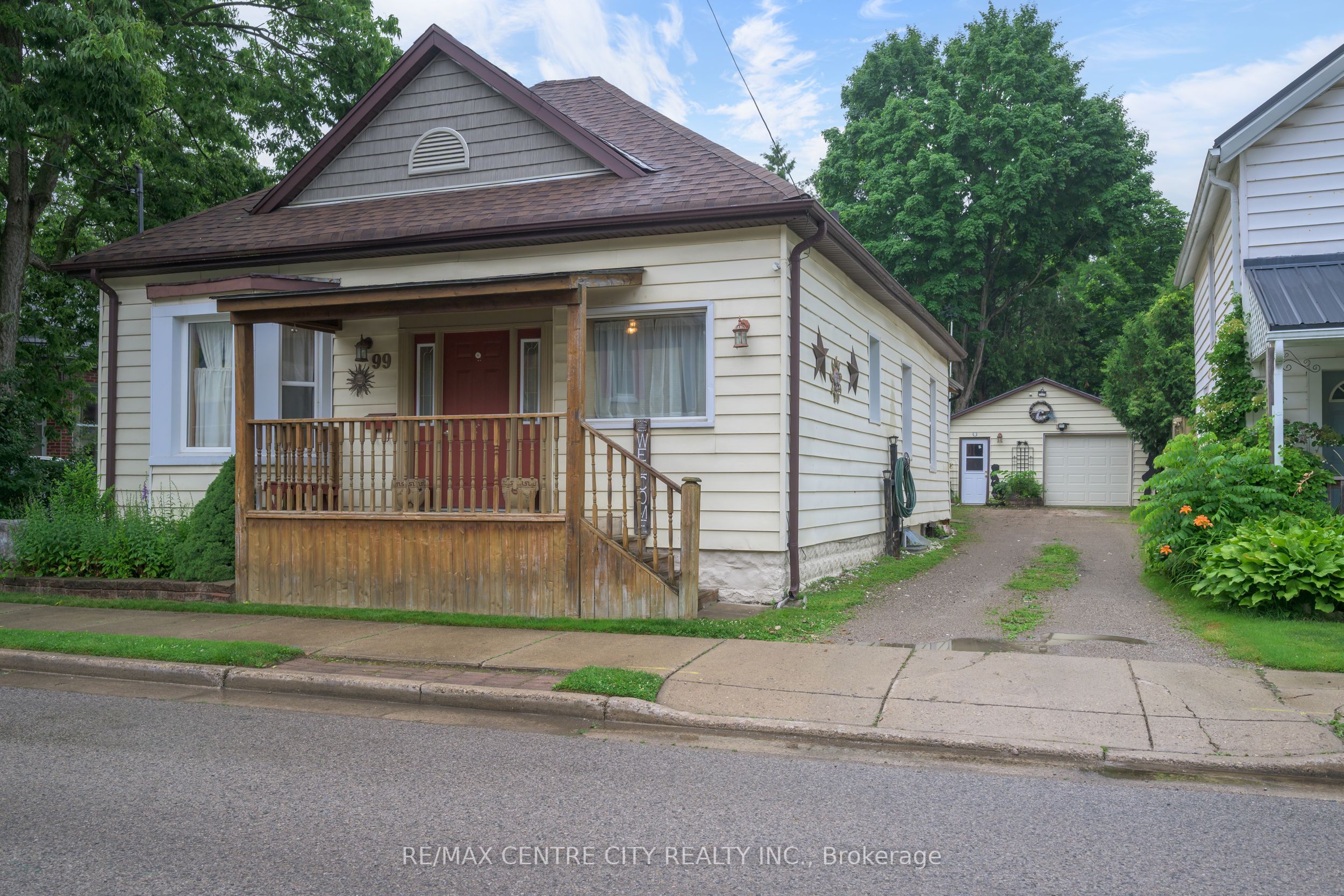 99 Wilson Avenue Property Photo 5