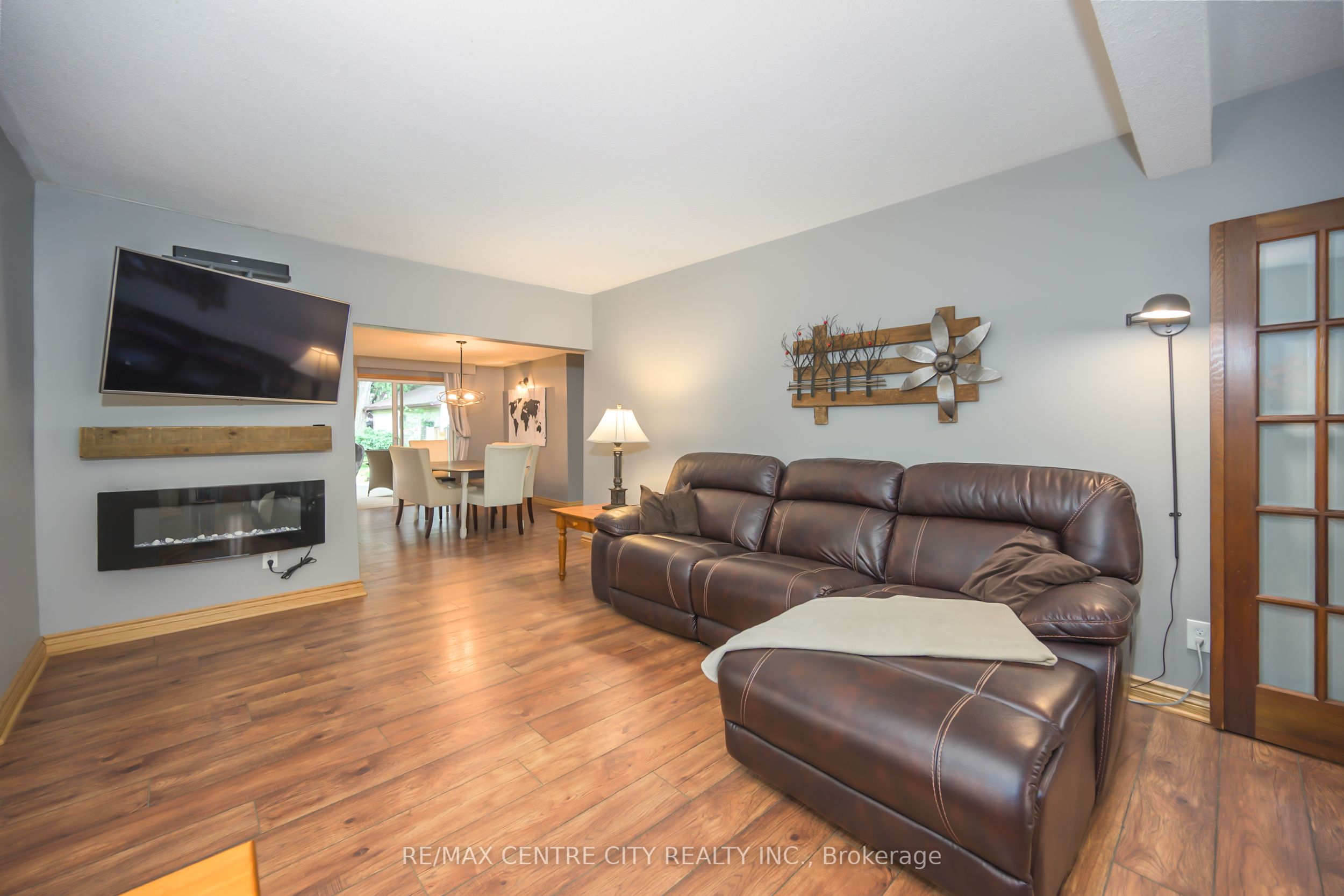 99 Wilson Avenue Property Photo 9