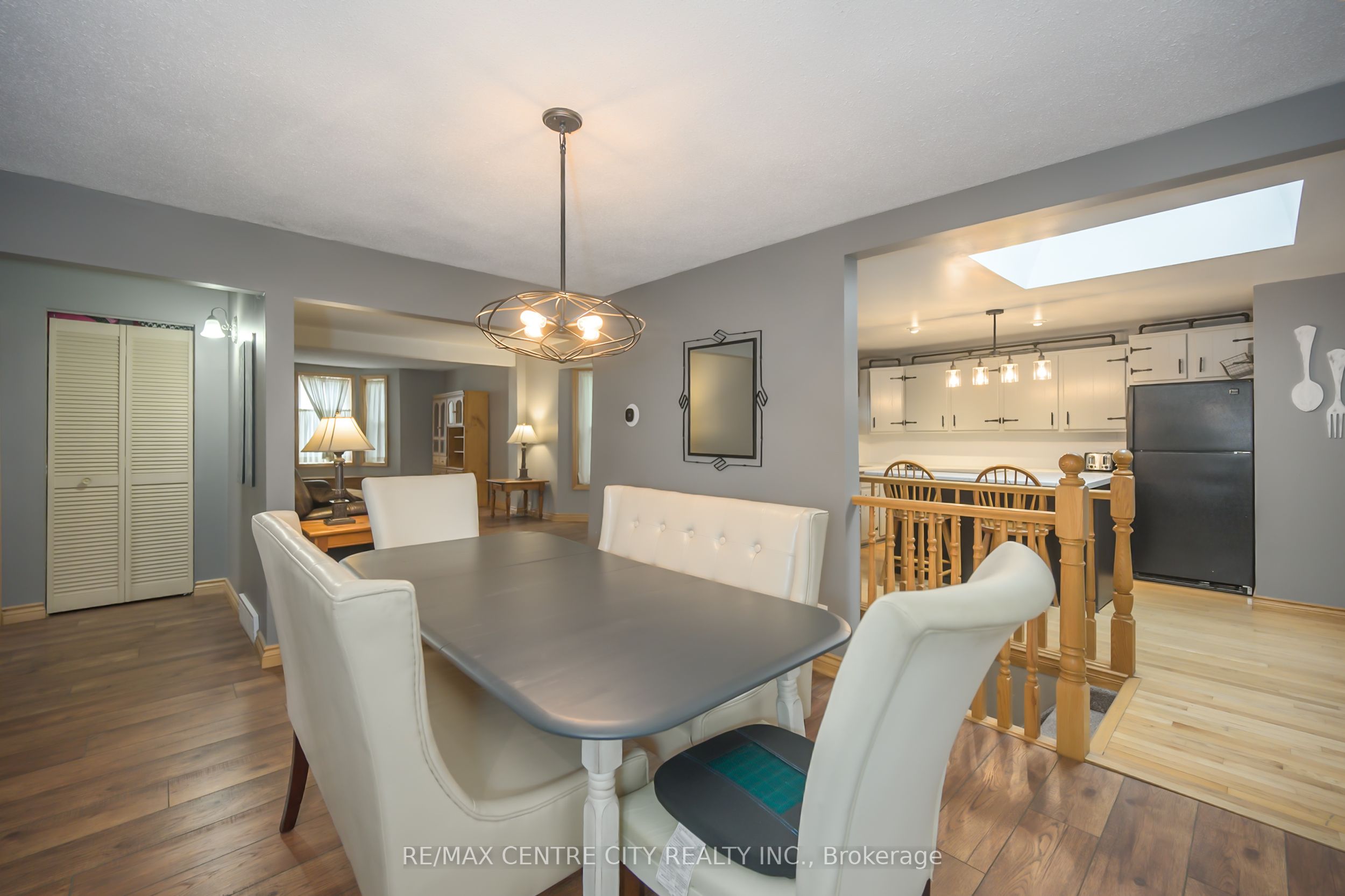 99 Wilson Avenue Property Photo 12