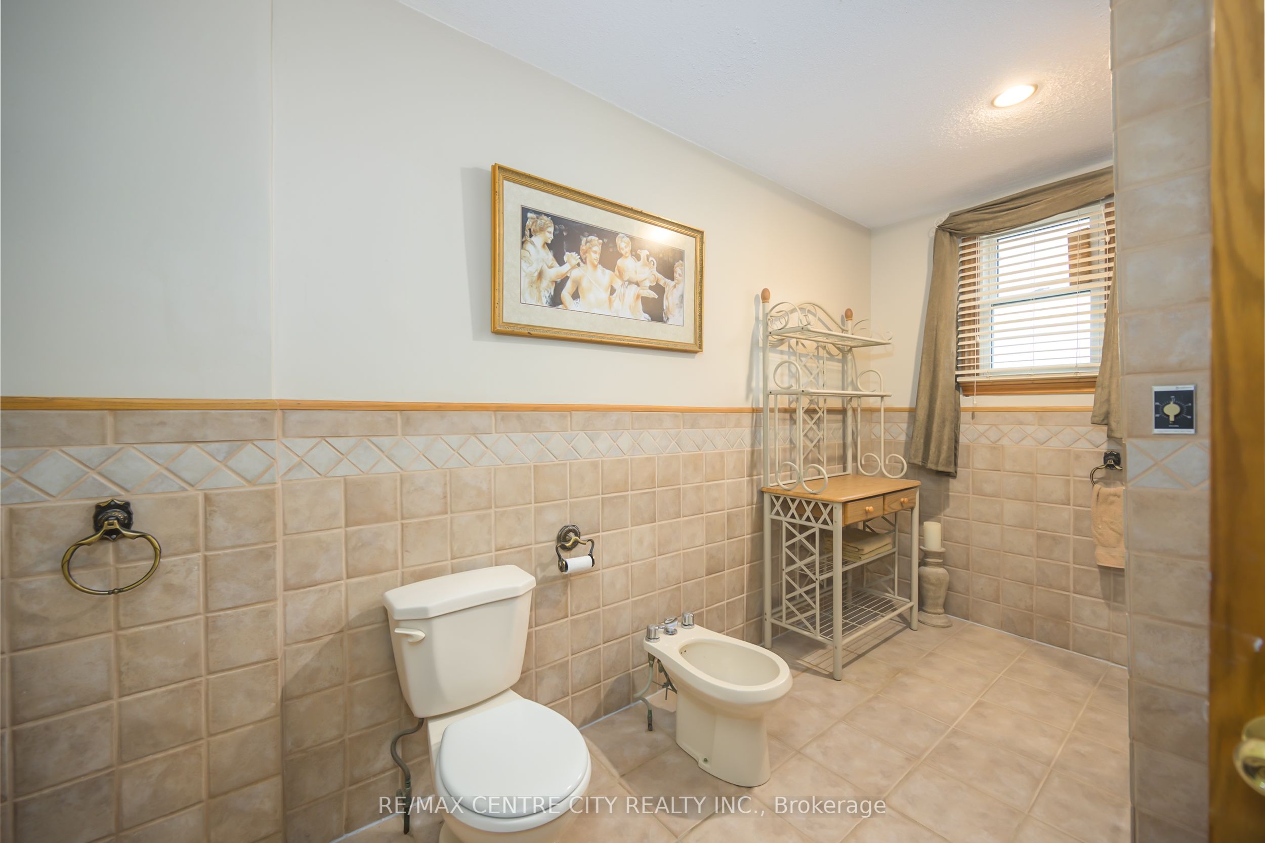 99 Wilson Avenue Property Photo 26