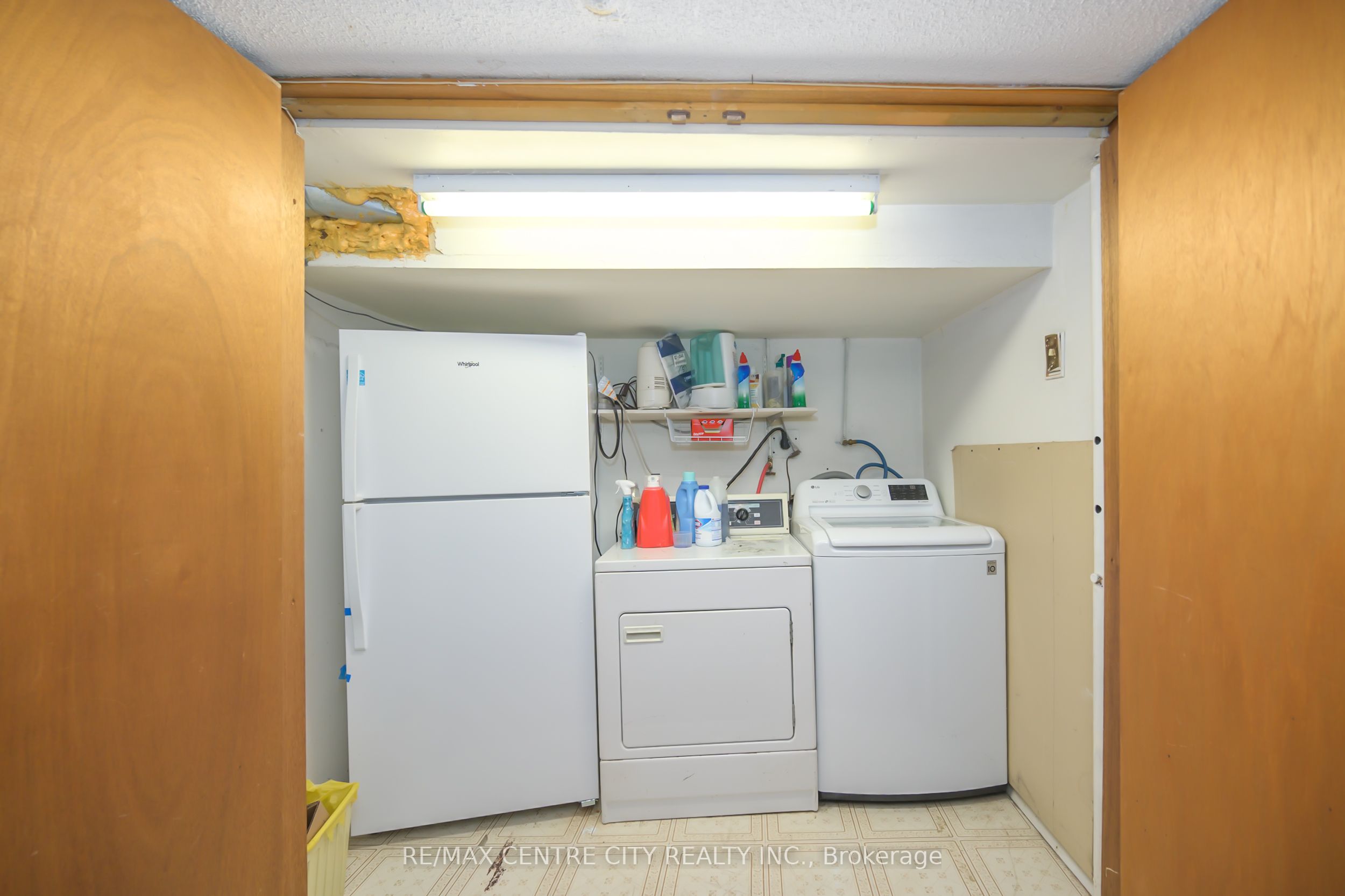 99 Wilson Avenue Property Photo 29