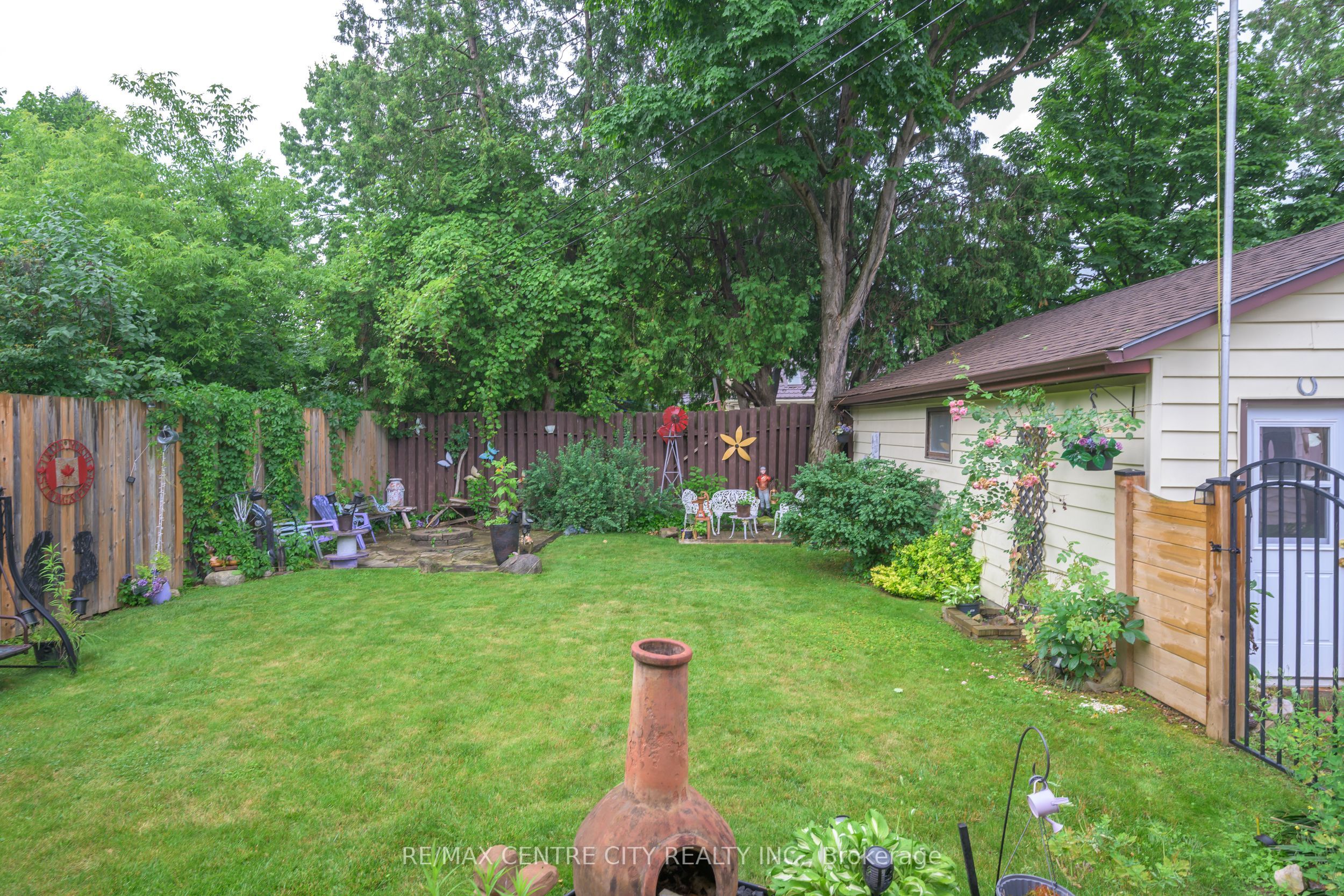 99 Wilson Avenue Property Photo 33